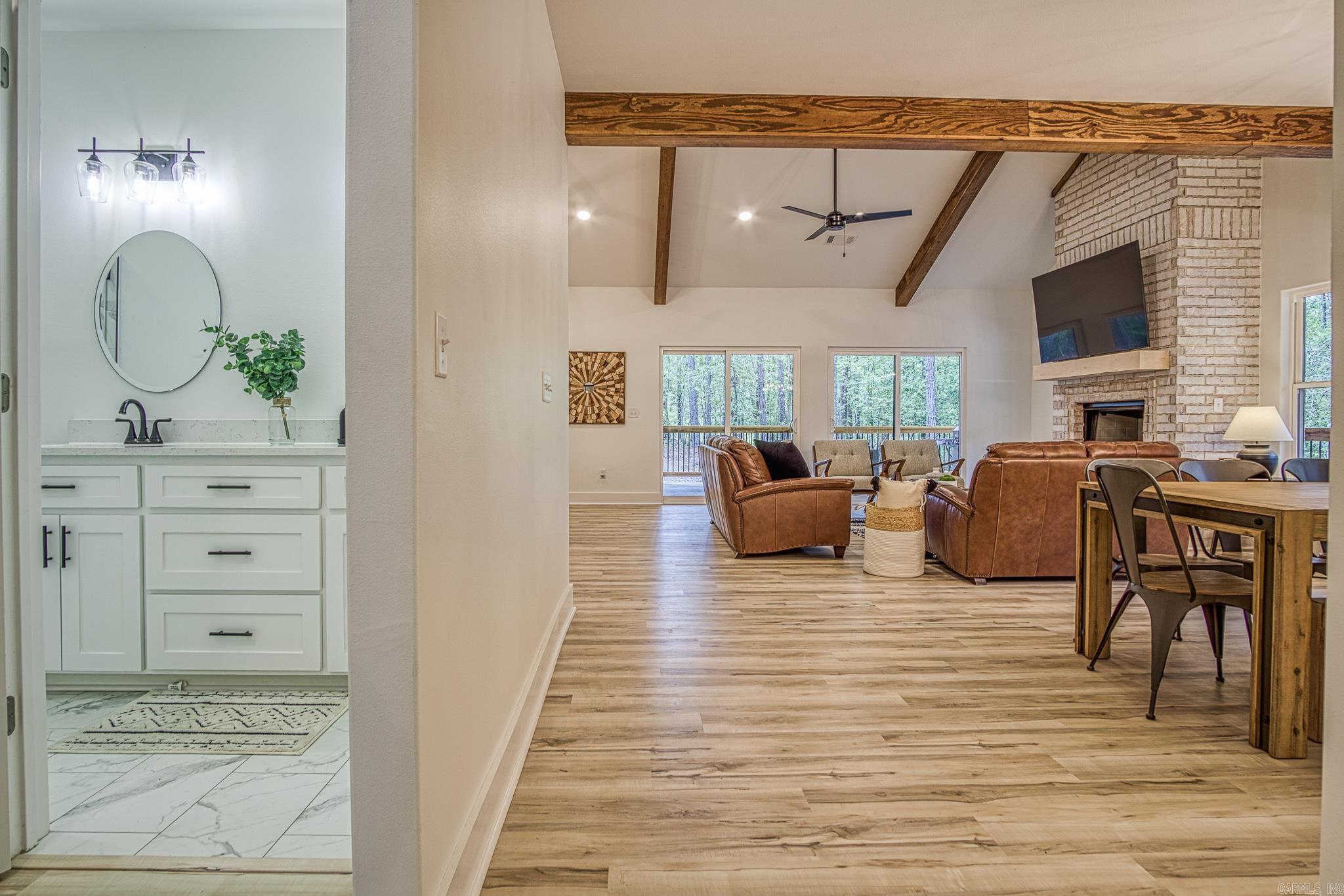 ALTA VISTA - Residential