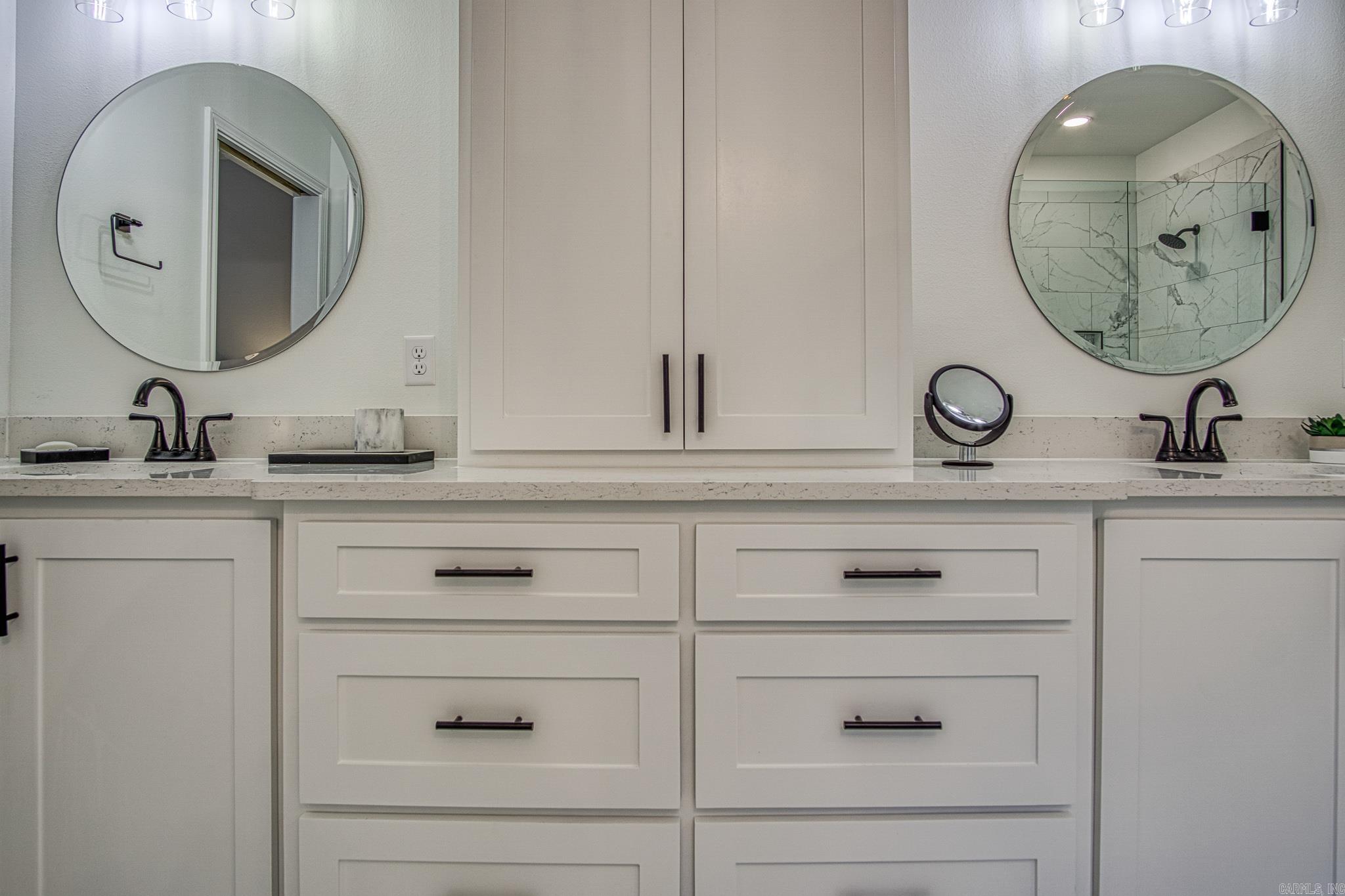 ALTA VISTA - Residential