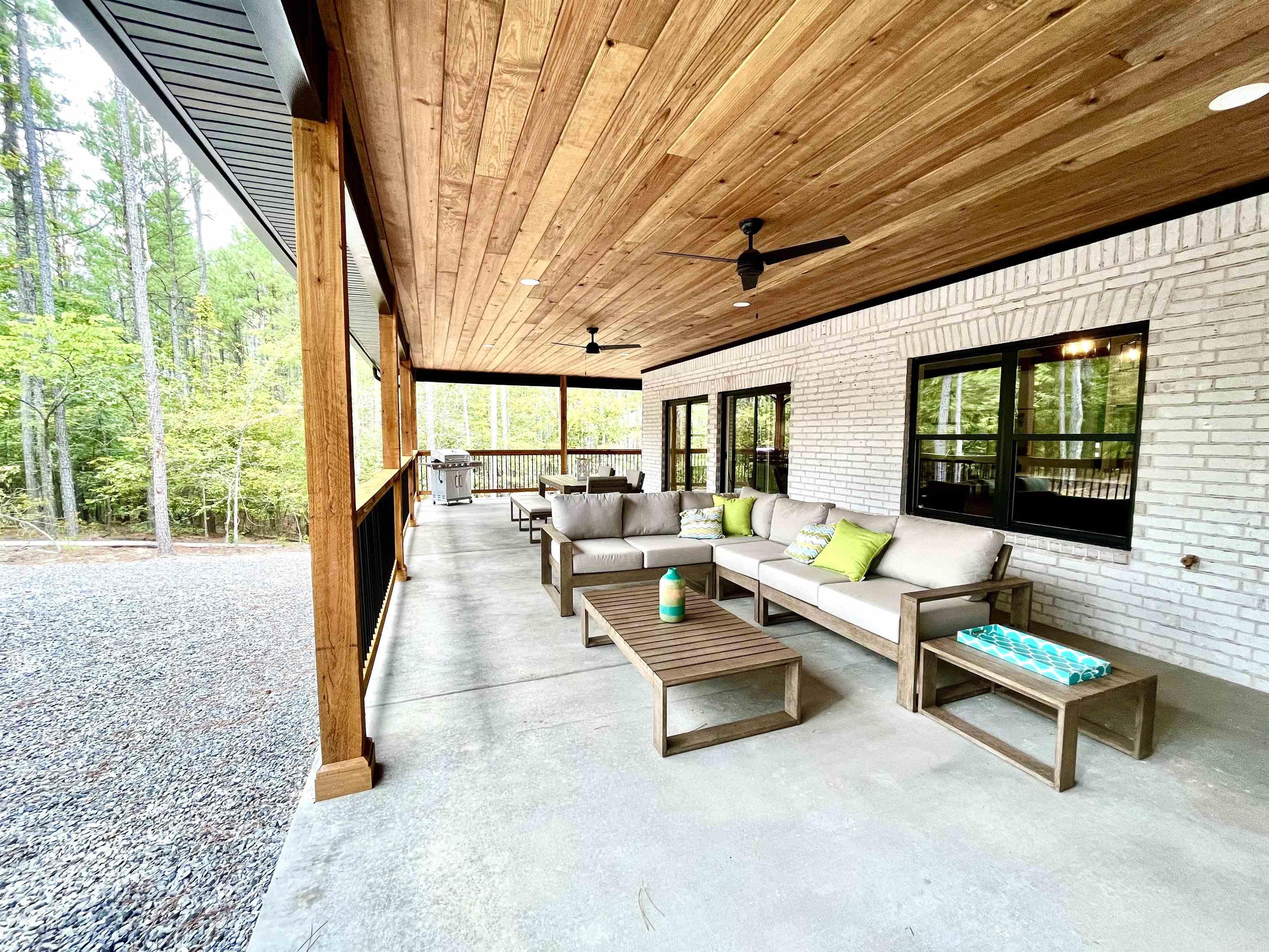 ALTA VISTA - Residential