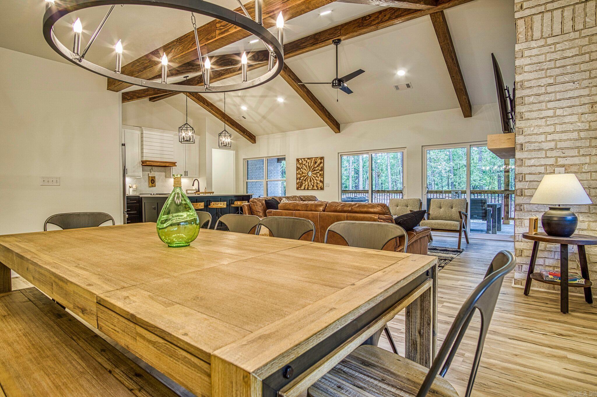 ALTA VISTA - Residential