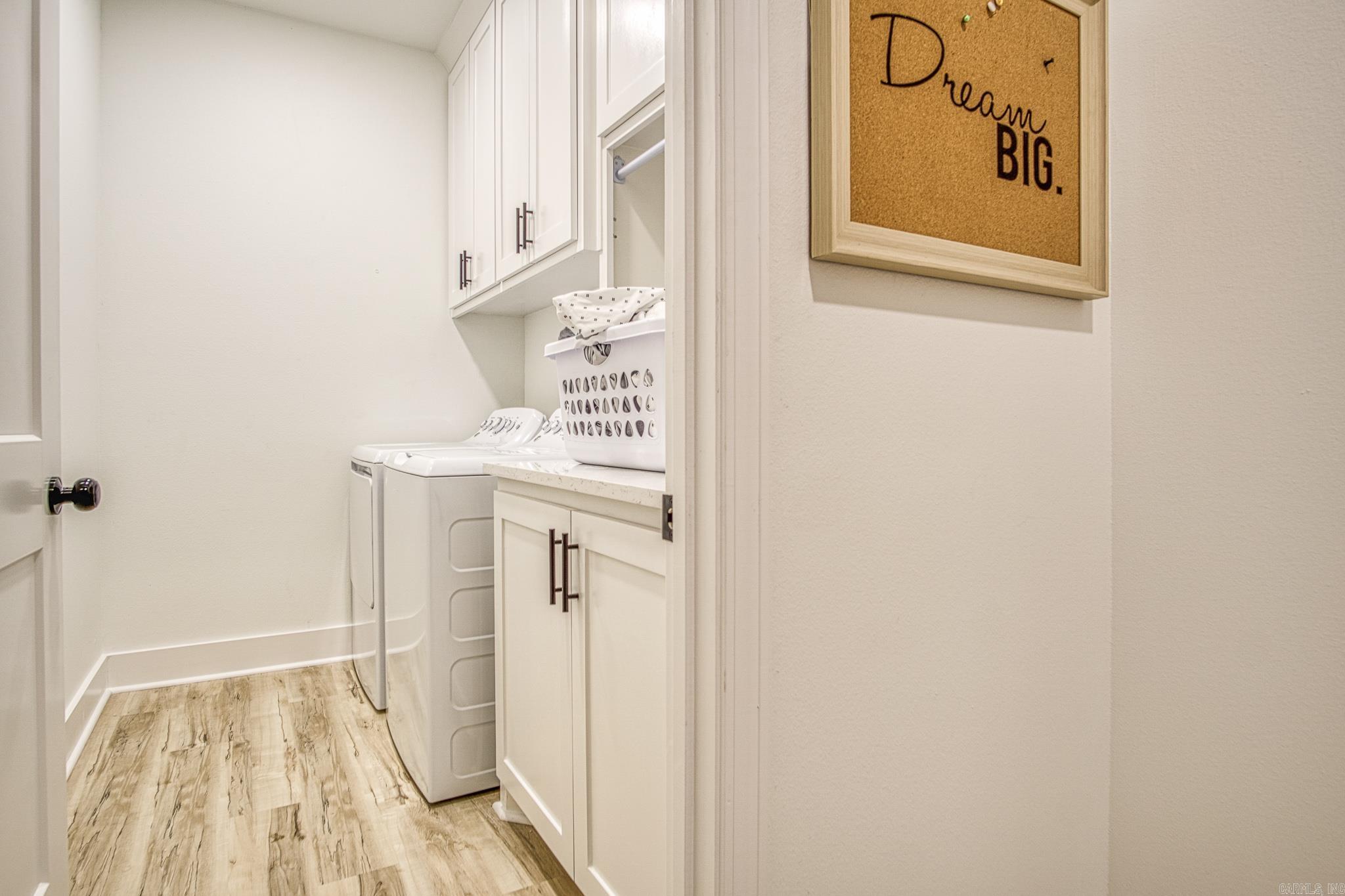 ALTA VISTA - Residential