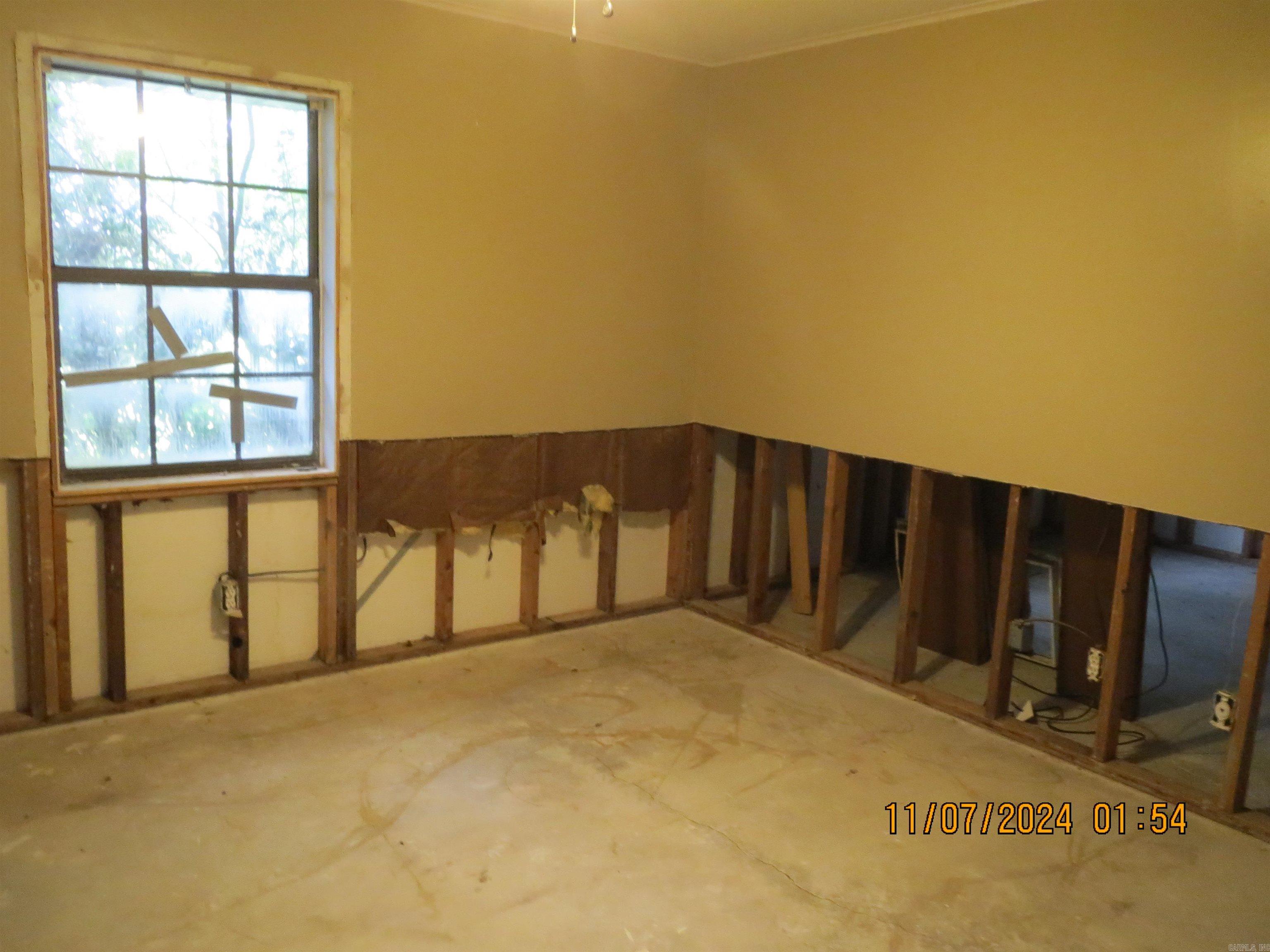 CHATHAM ACRES OUTSIDE - Residential