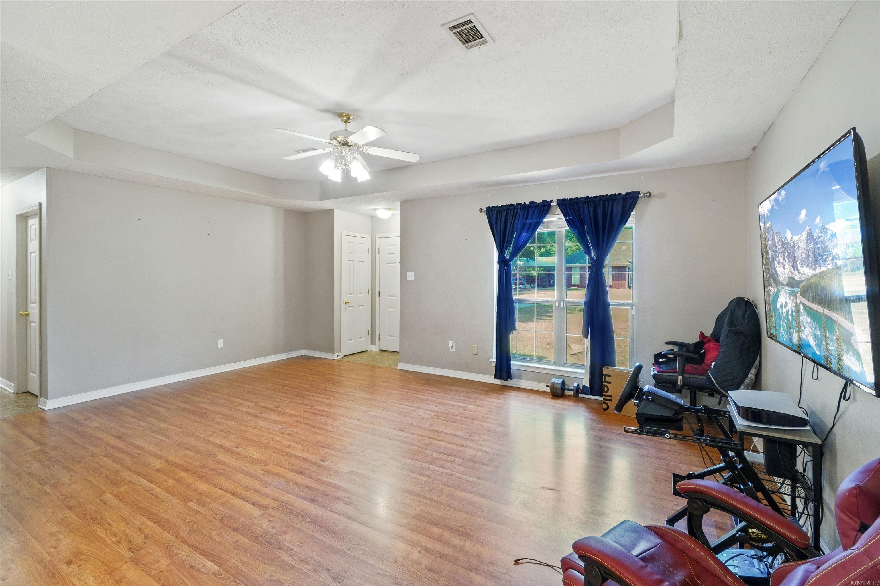 NORTH GATE - Residential