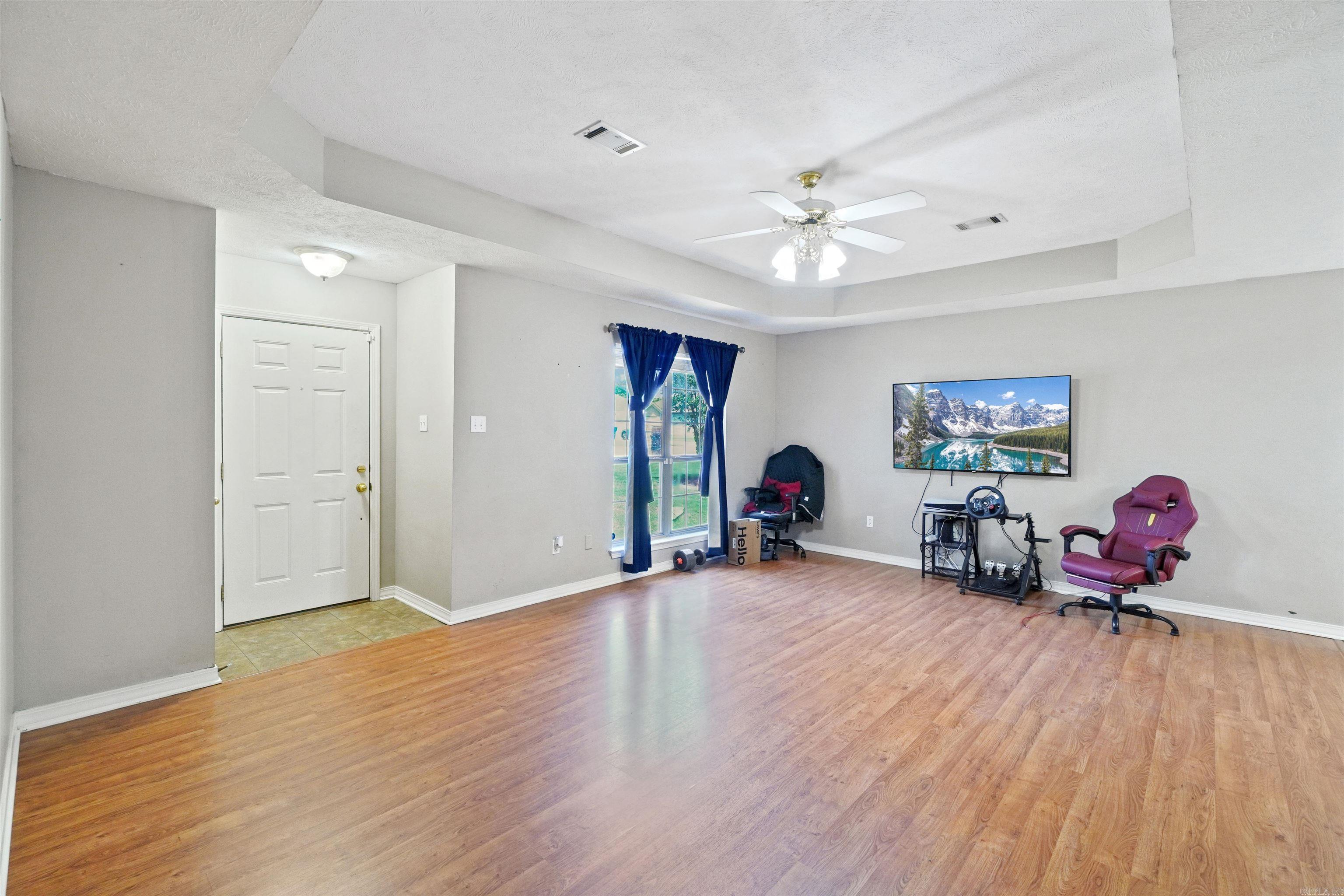 NORTH GATE - Residential