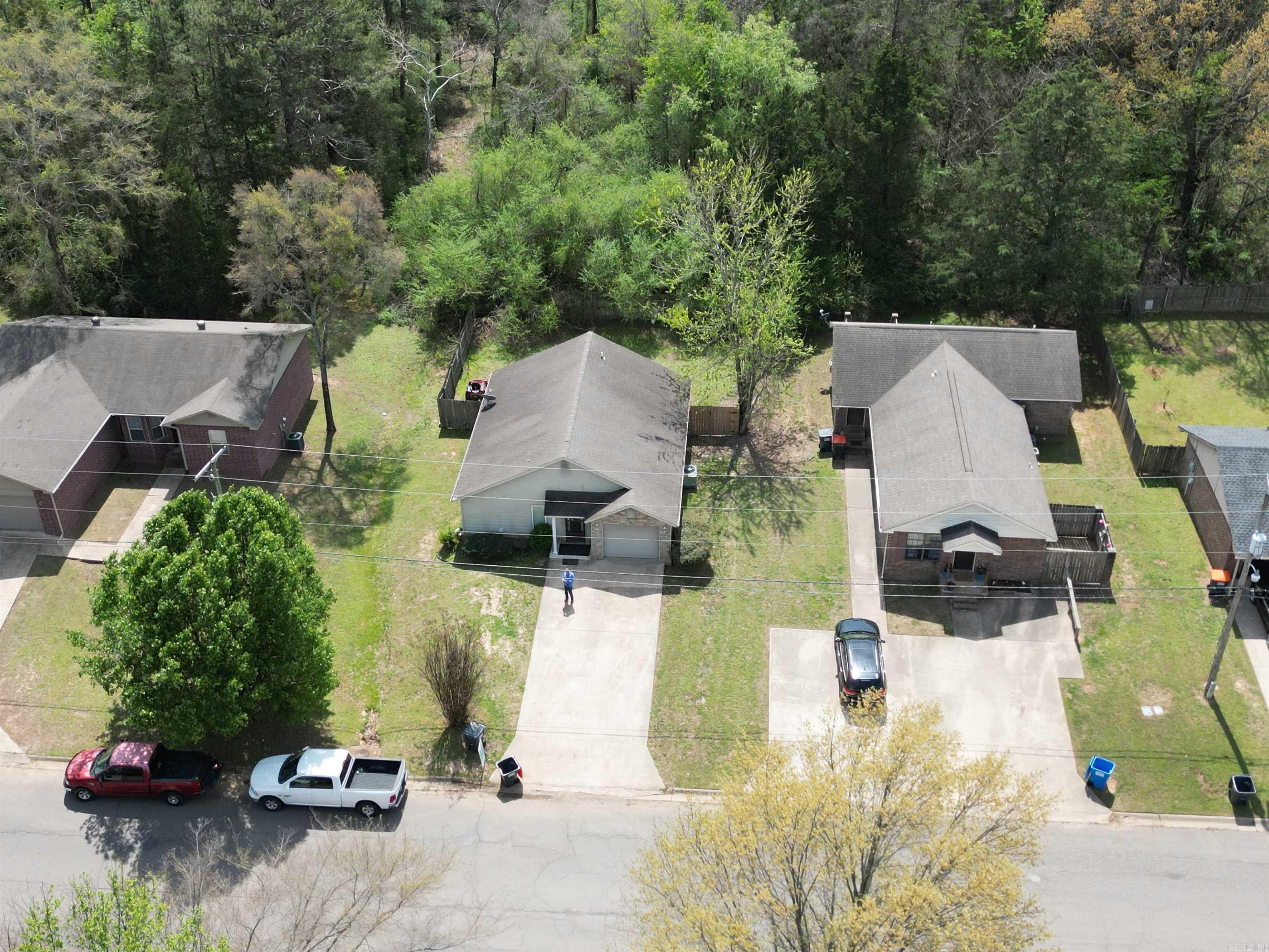 RAY LEE JR 4TH SUB DIV - Residential