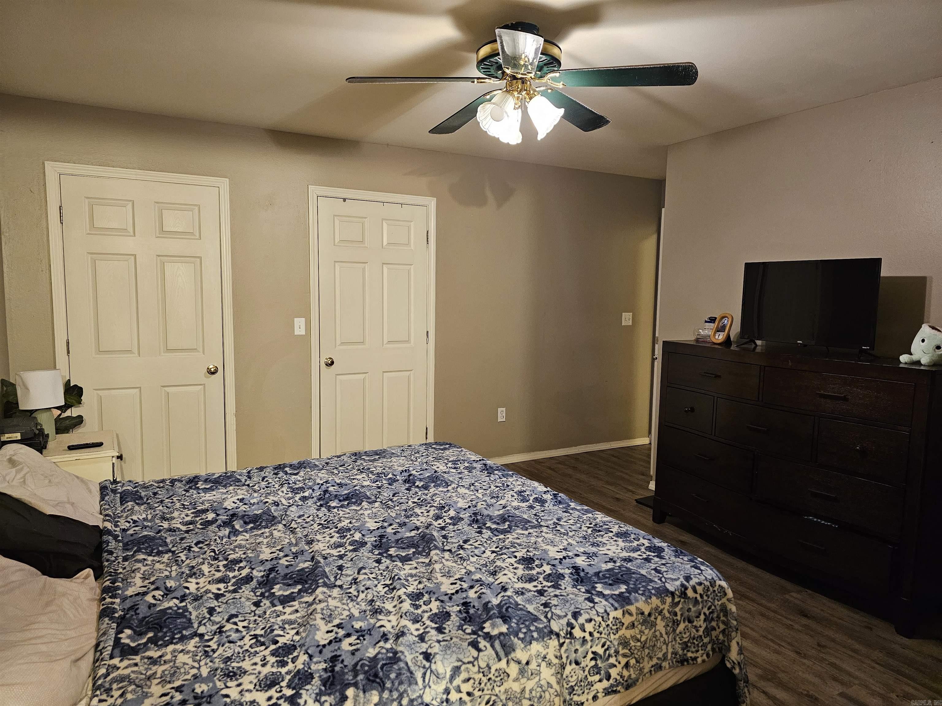 RAY LEE JR 4TH SUB DIV - Residential