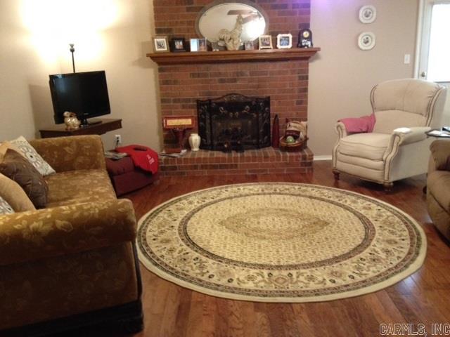 CHERRY CREEK - Residential