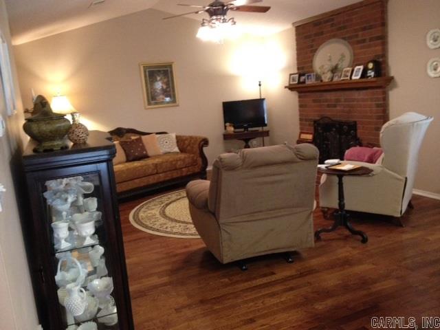 CHERRY CREEK - Residential