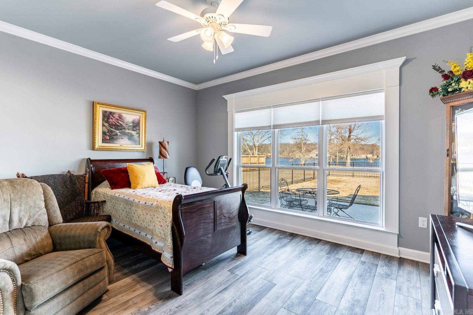 Mound Lake - Residential