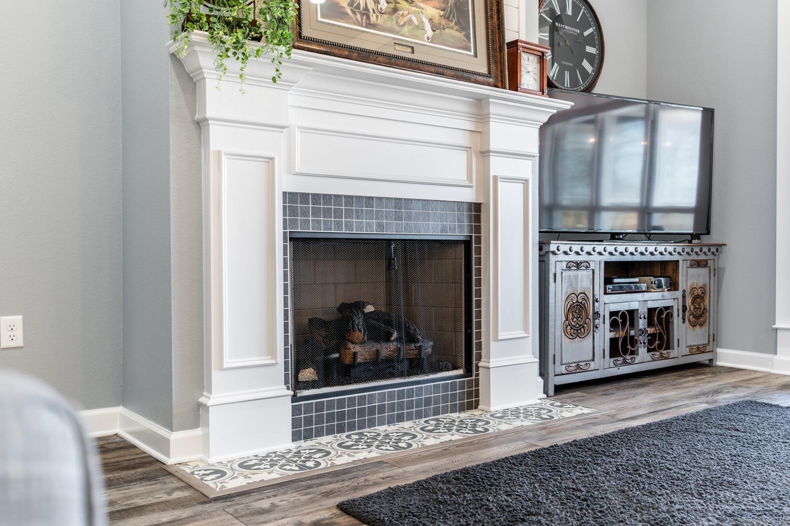 Mound Lake - Residential