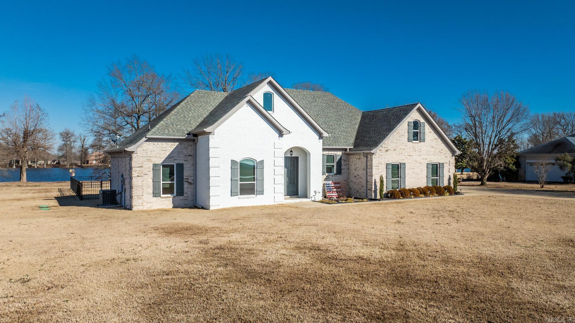 Mound Lake - Residential