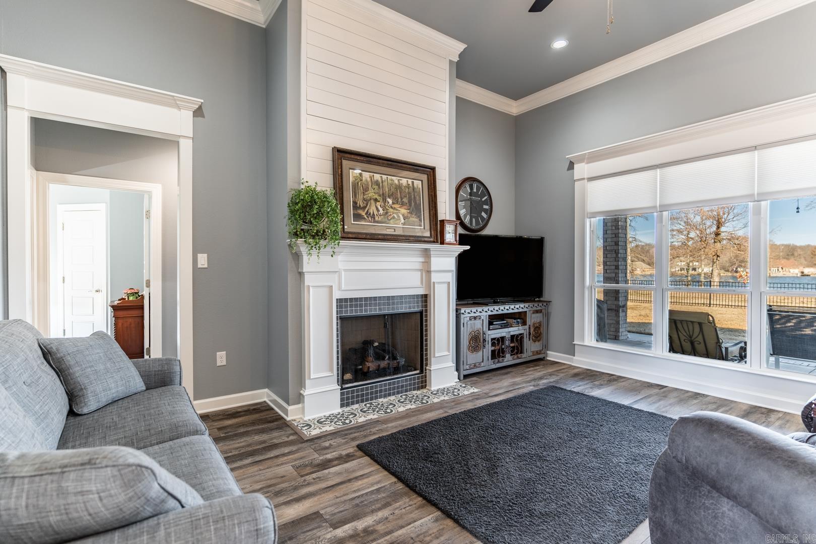 Mound Lake - Residential