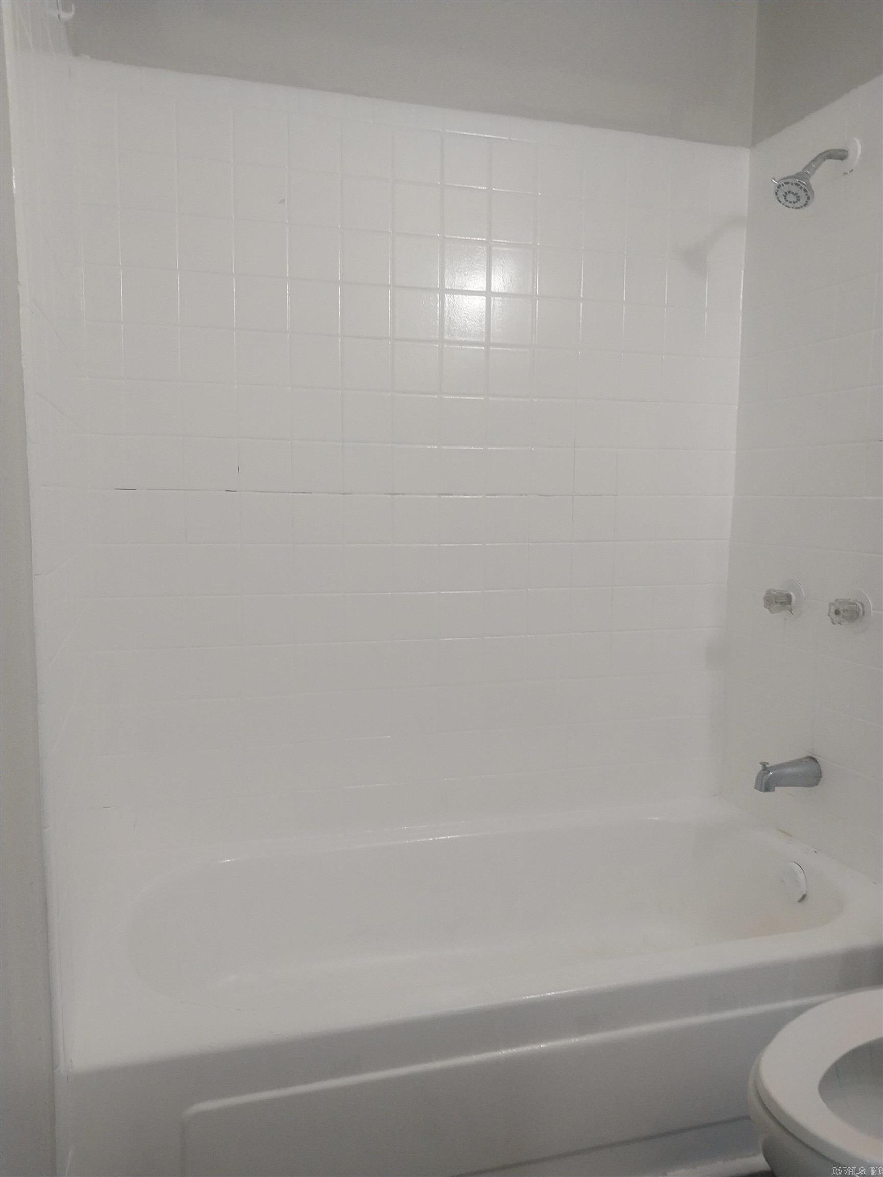 Murphy Holman - Residential Lease