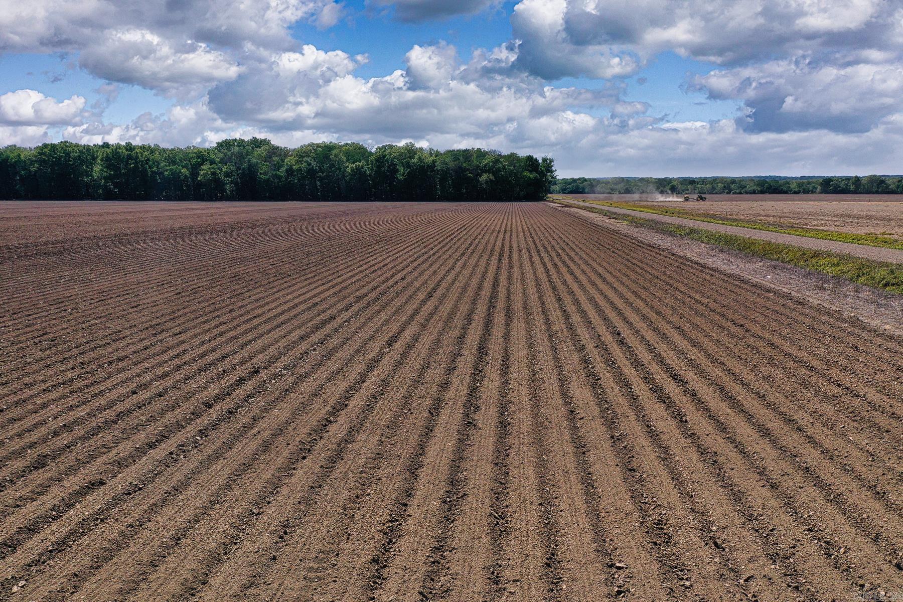 Metes & Bounds - Farm