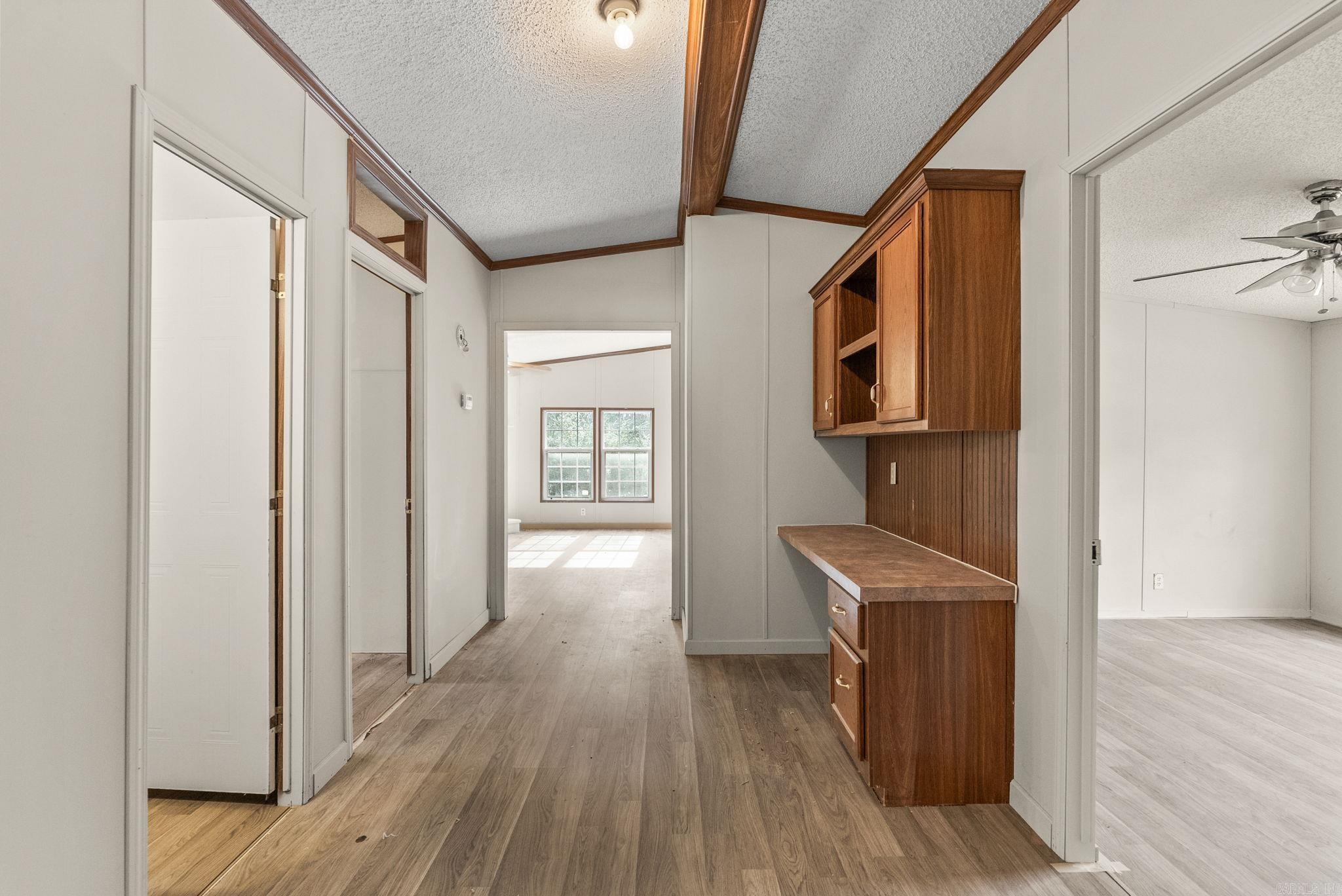 HOLLAND HILLS - Residential