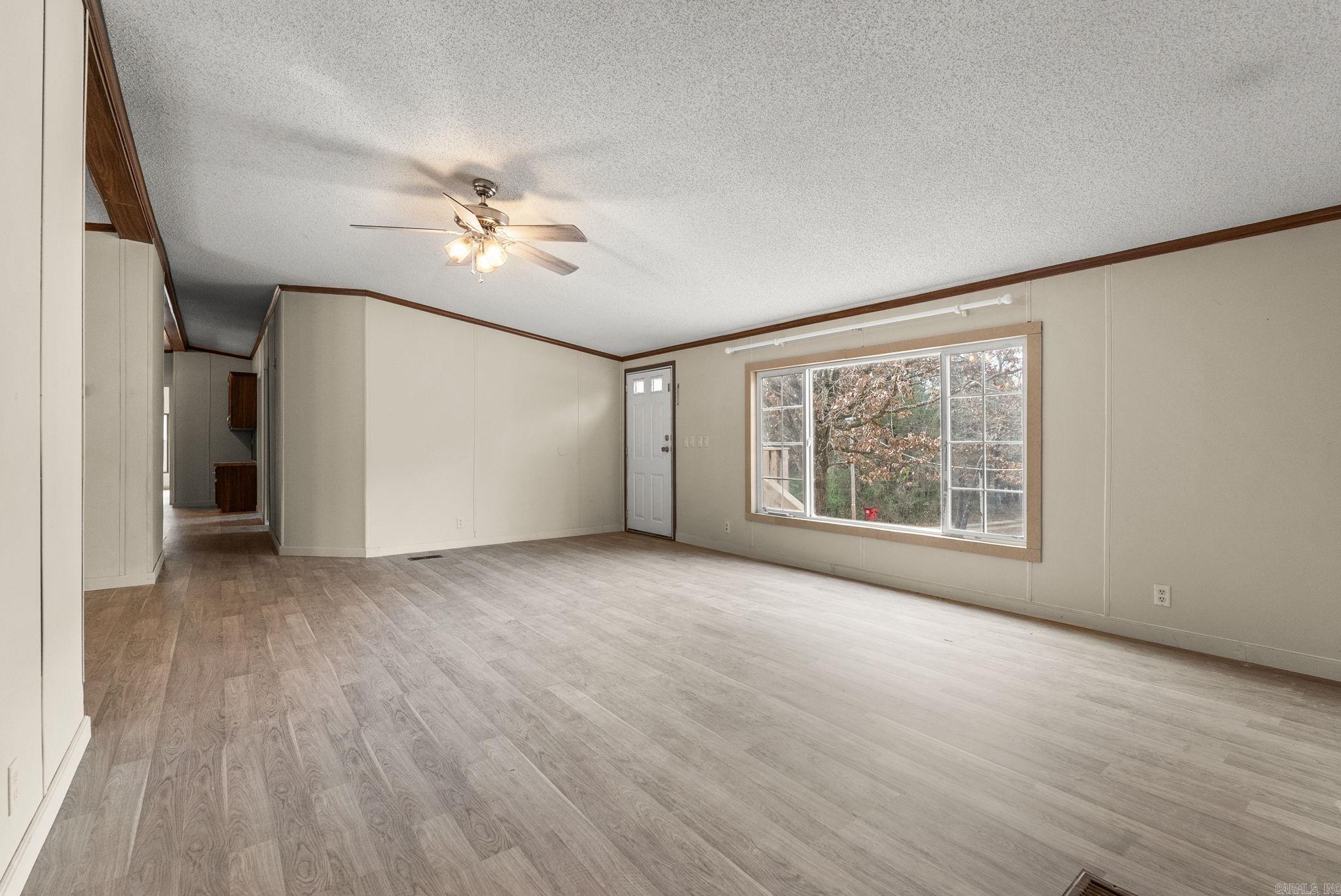 HOLLAND HILLS - Residential