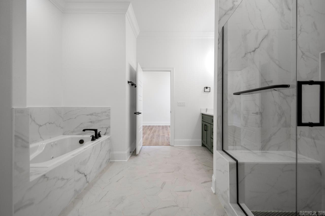 WHISPERING HILLS - Residential