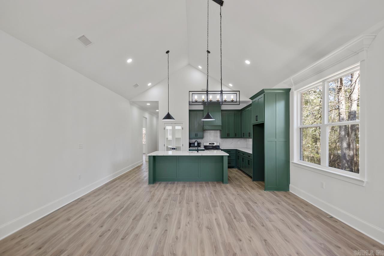 WHISPERING HILLS - Residential