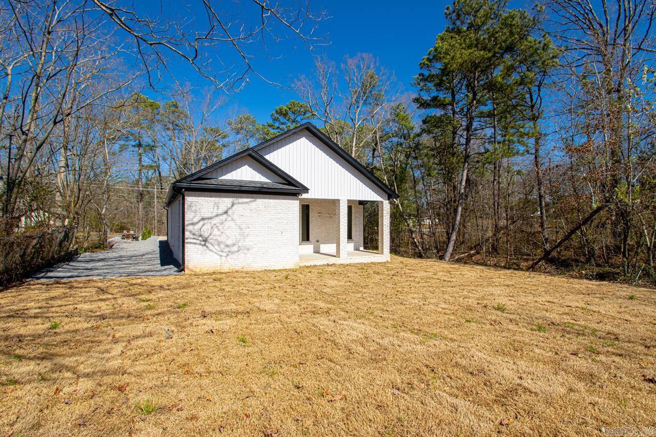 WHISPERING HILLS - Residential