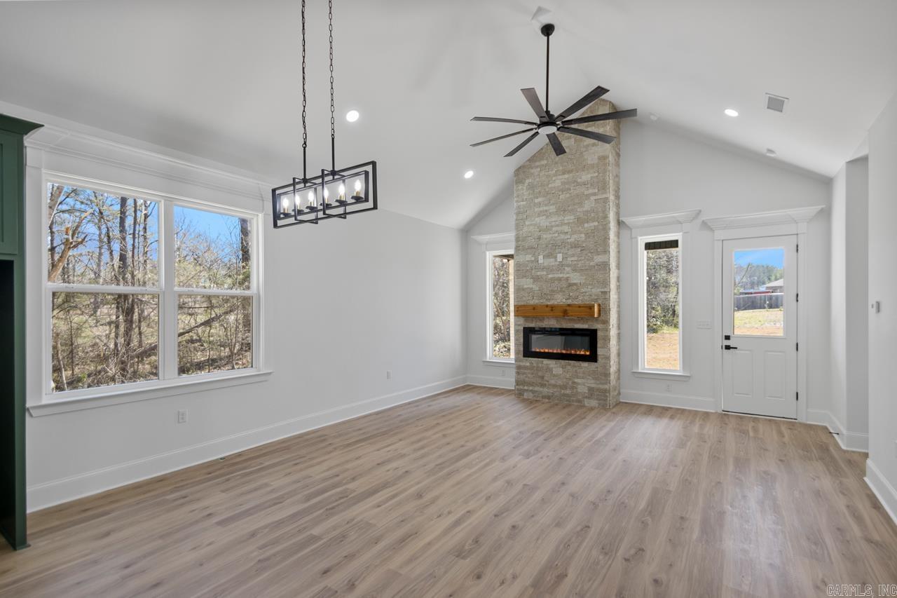 WHISPERING HILLS - Residential