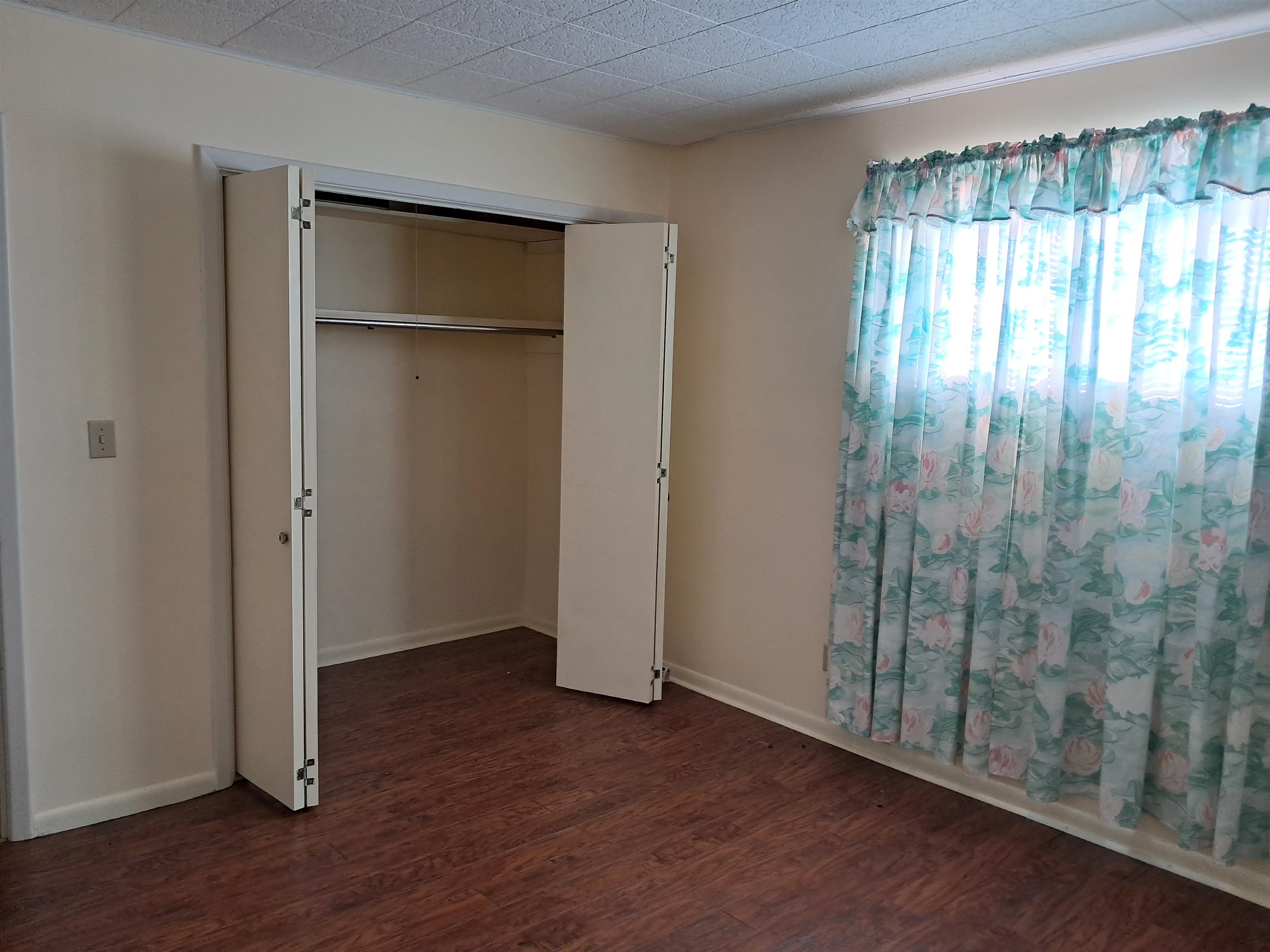 Crow 1st - Residential