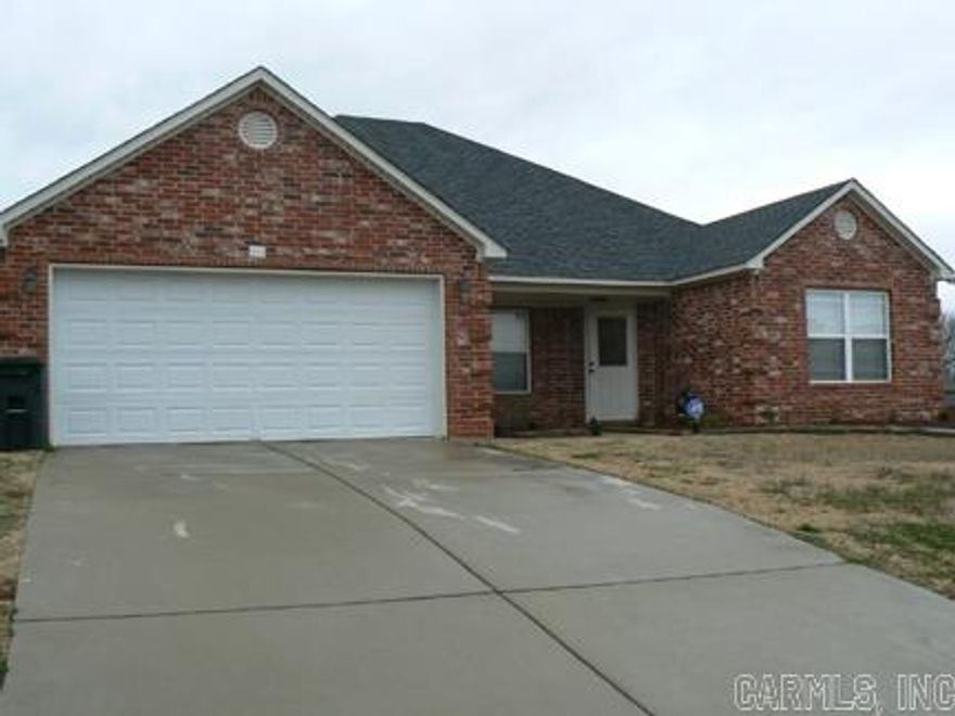 Four Bedroom home in nice subdivision.  Walking distance to middle school.