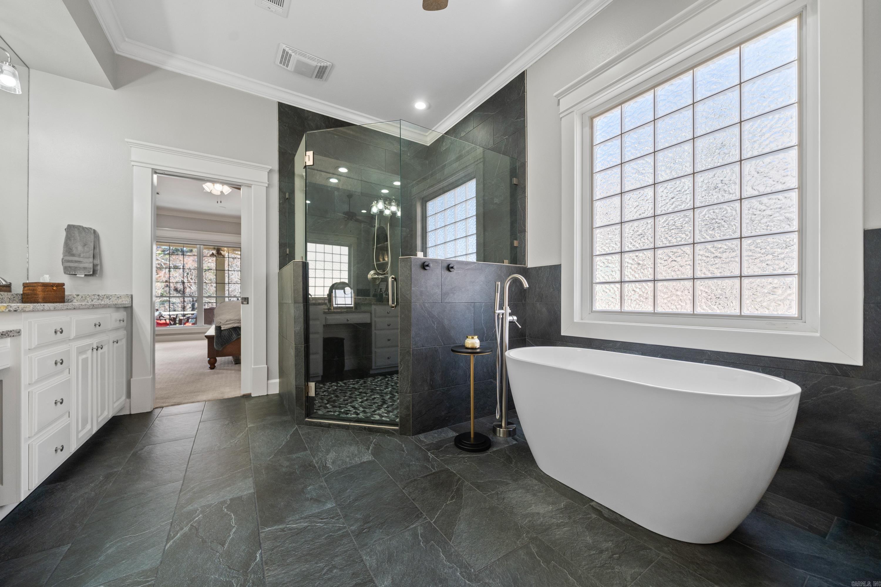 LOTUS VALLEY - Residential