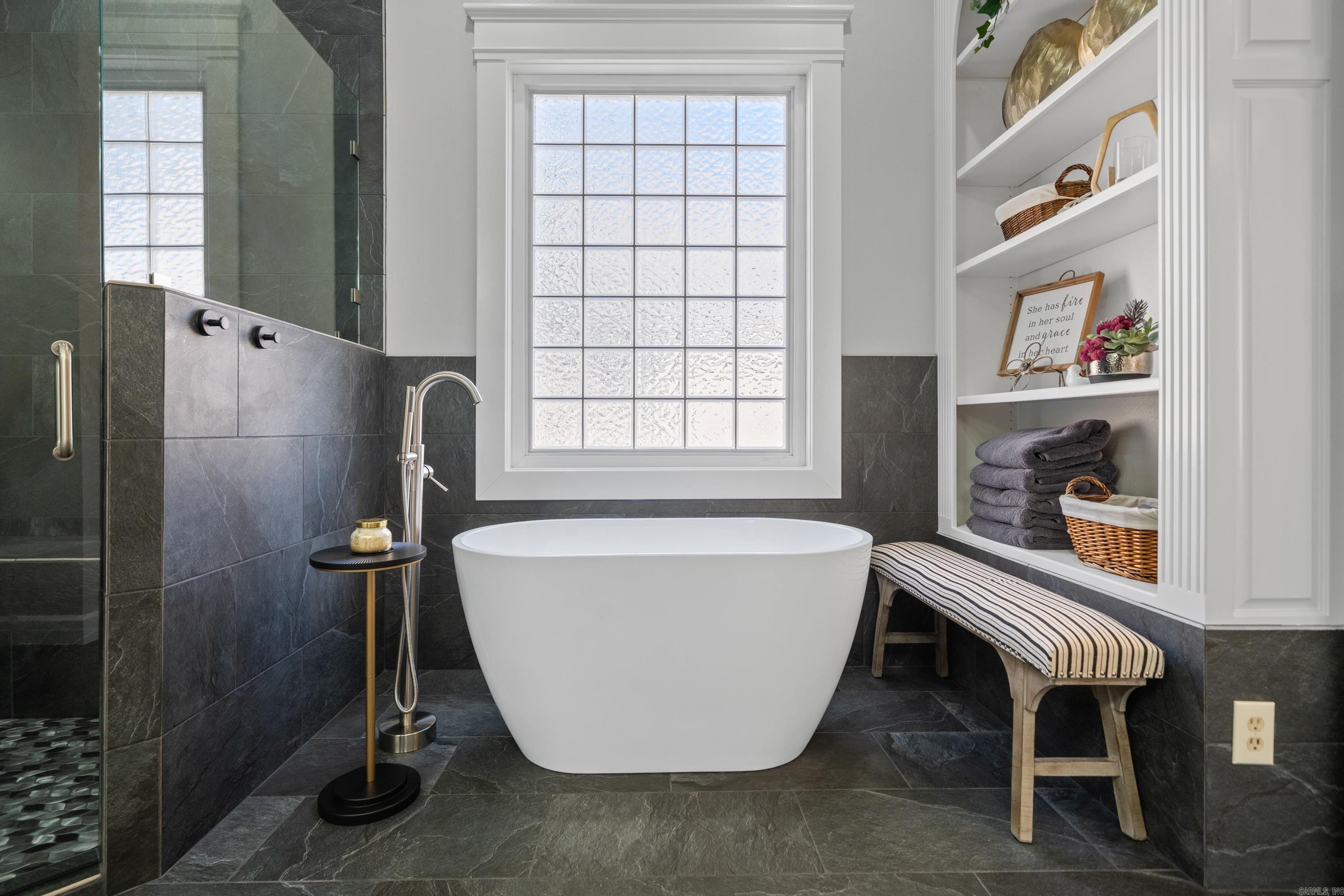 LOTUS VALLEY - Residential