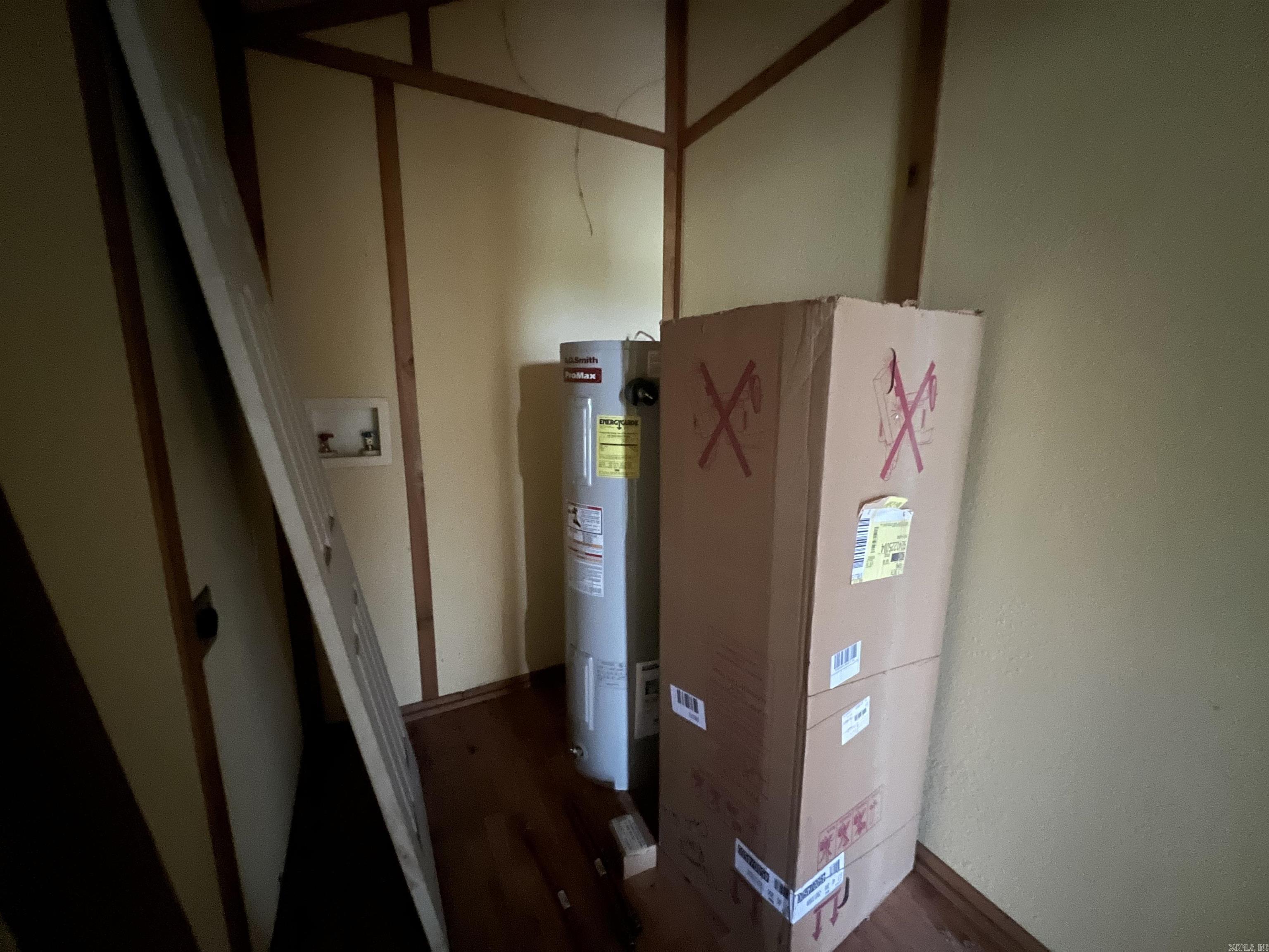 River Oaks River - Residential