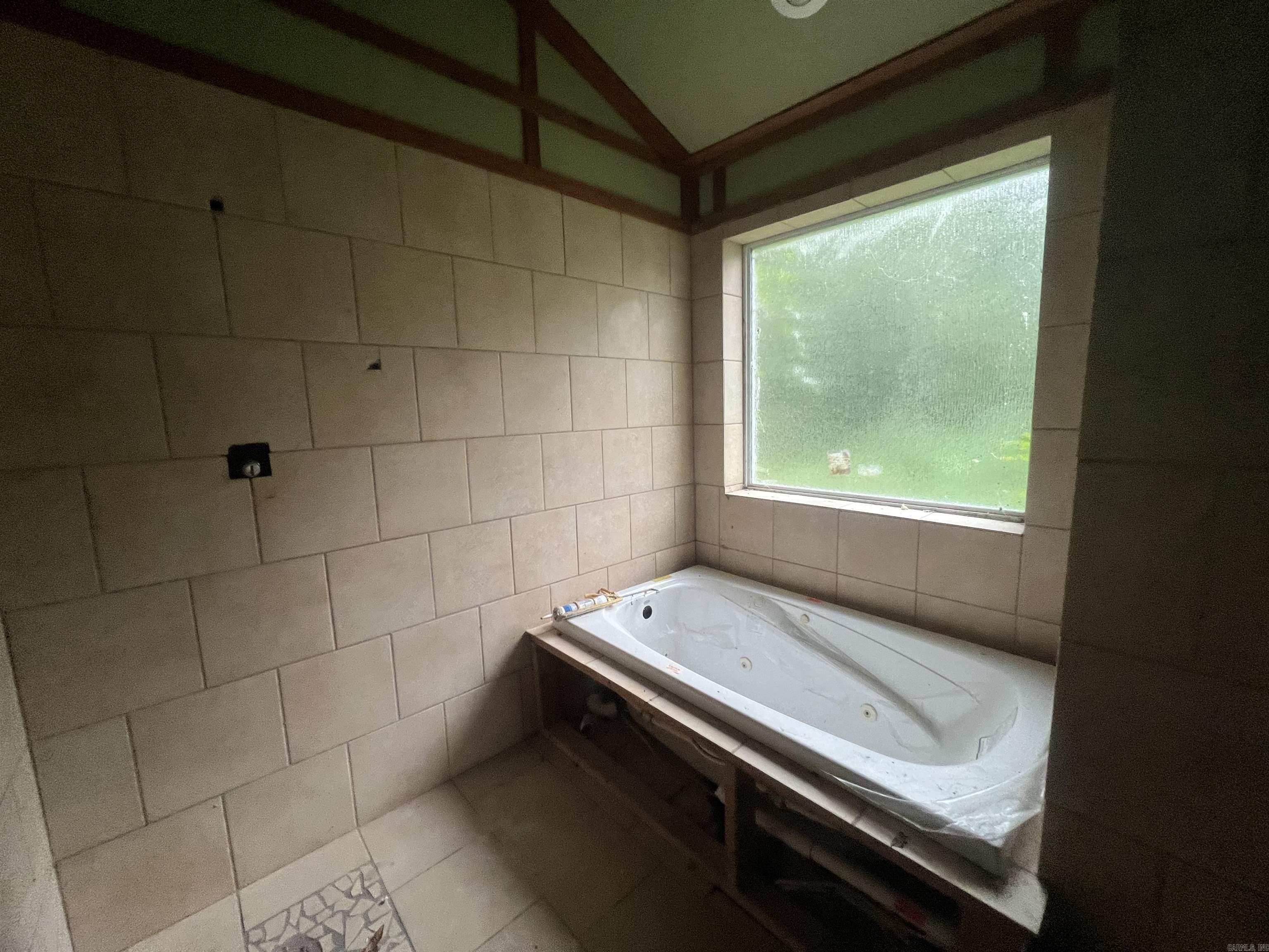 River Oaks River - Residential