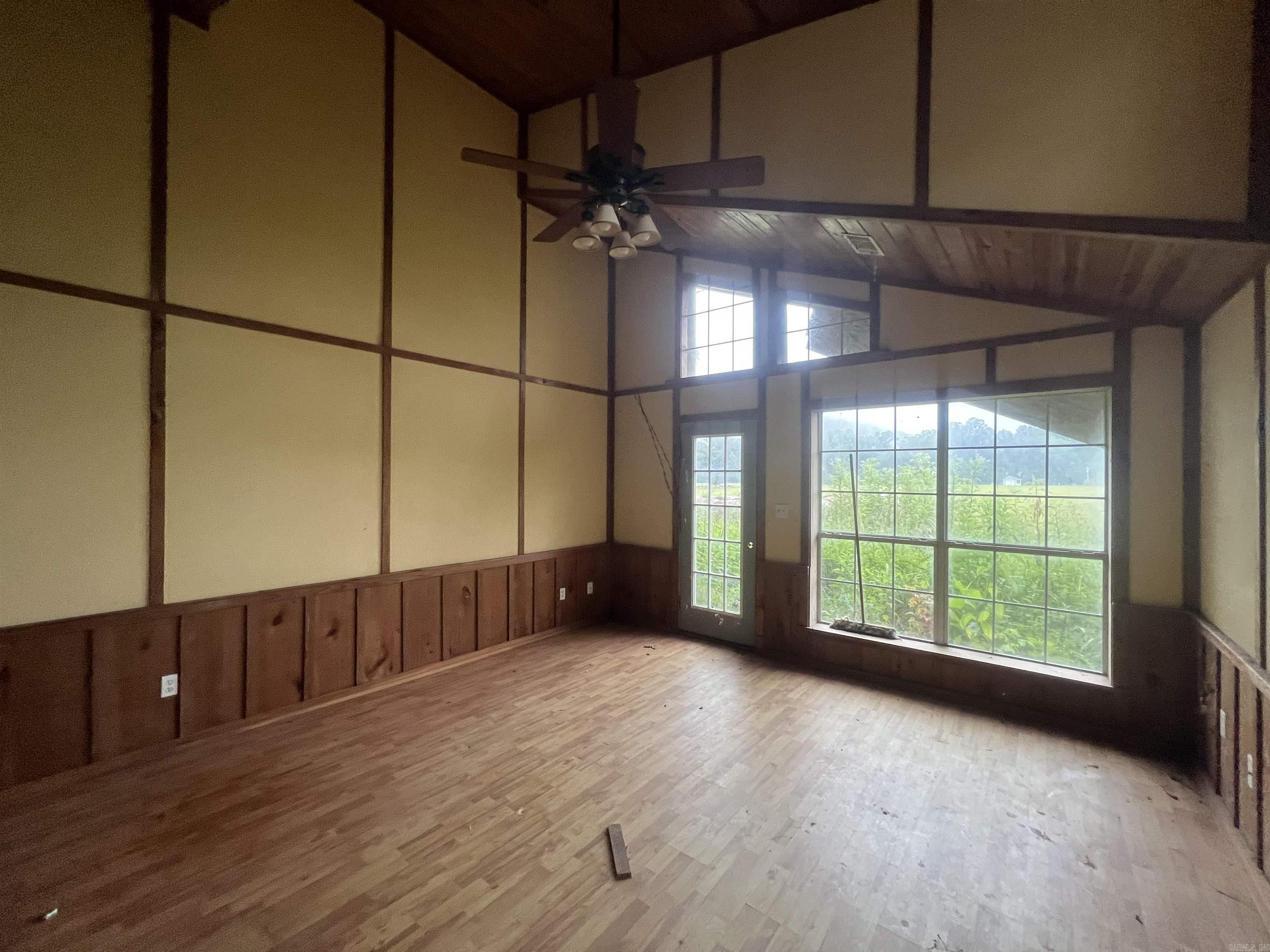 River Oaks River - Residential