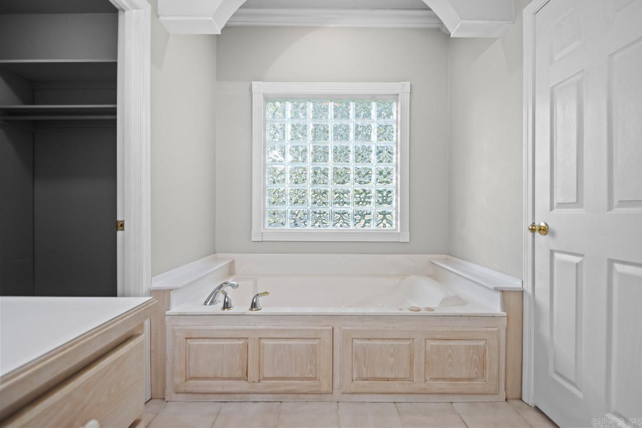 PIKE VIEW - Residential