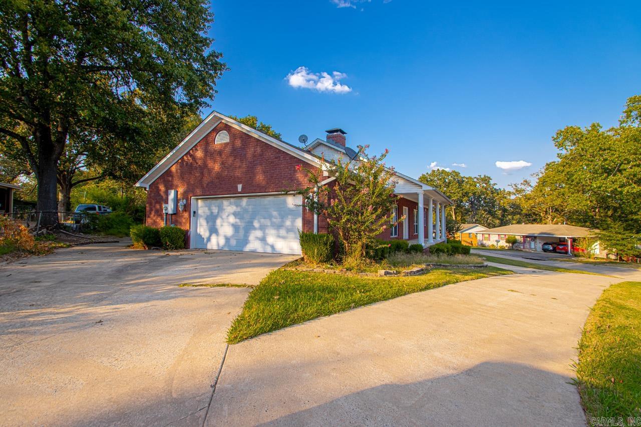 PIKE VIEW - Residential