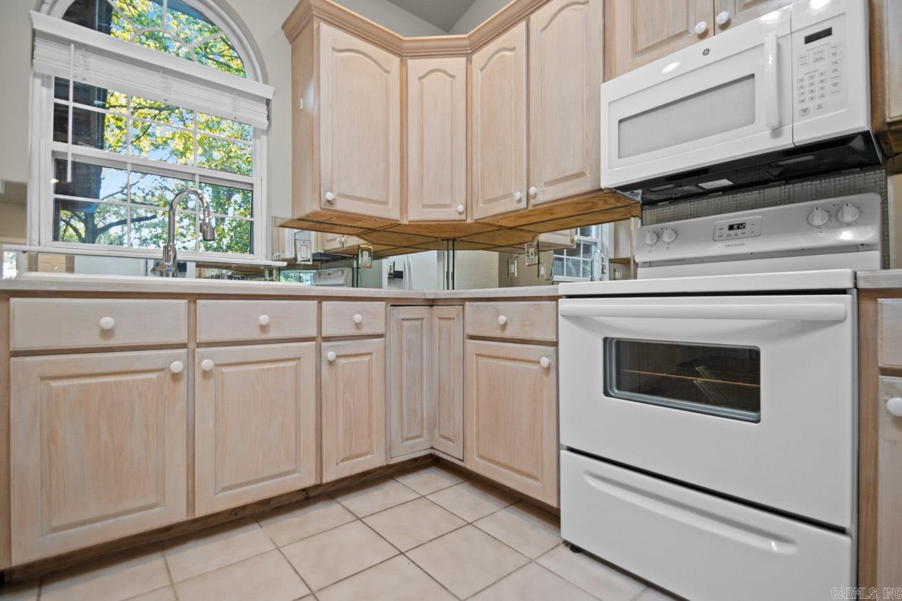 PIKE VIEW - Residential