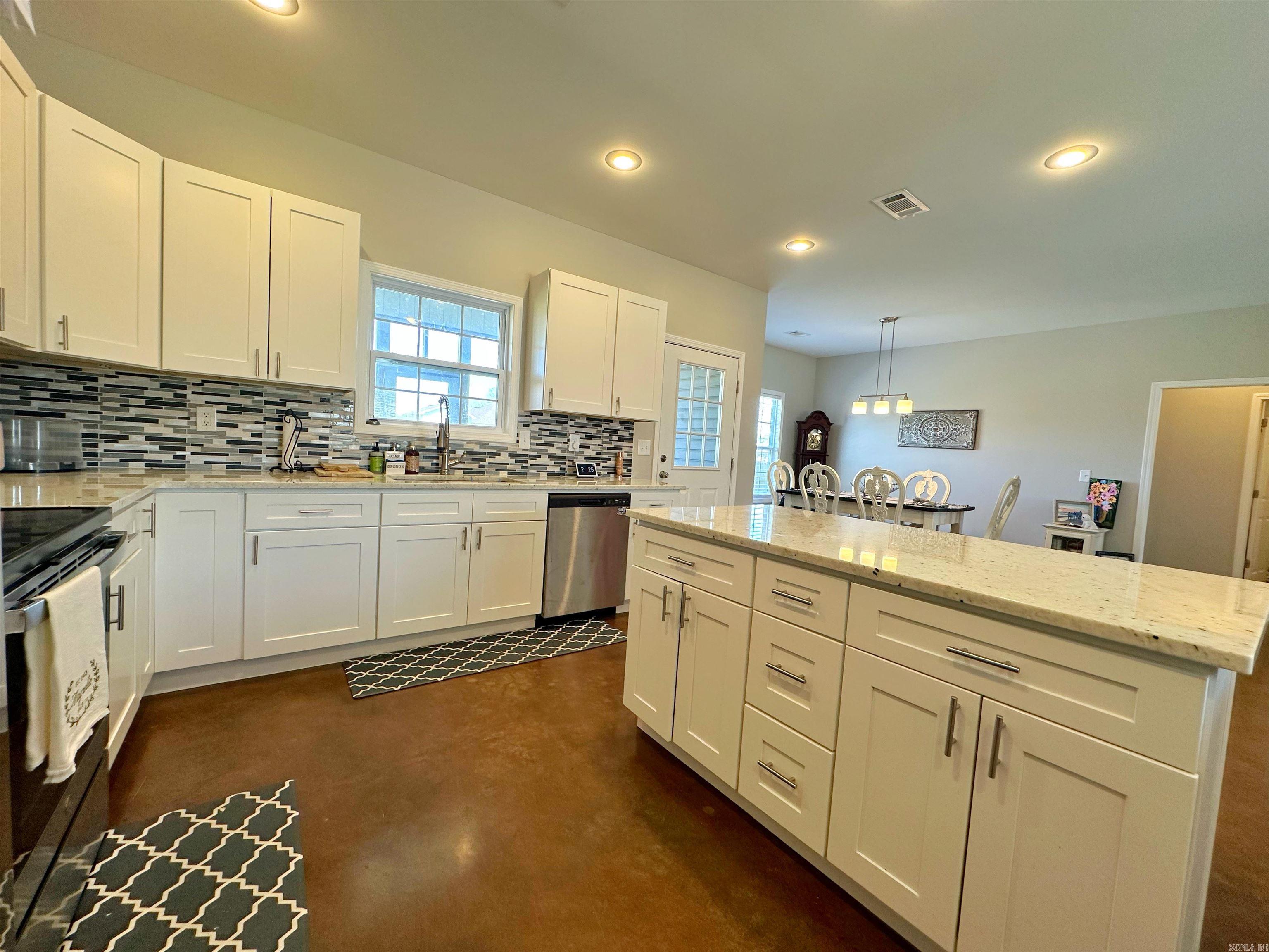 BUFFALO CREEK ESTATES - Residential