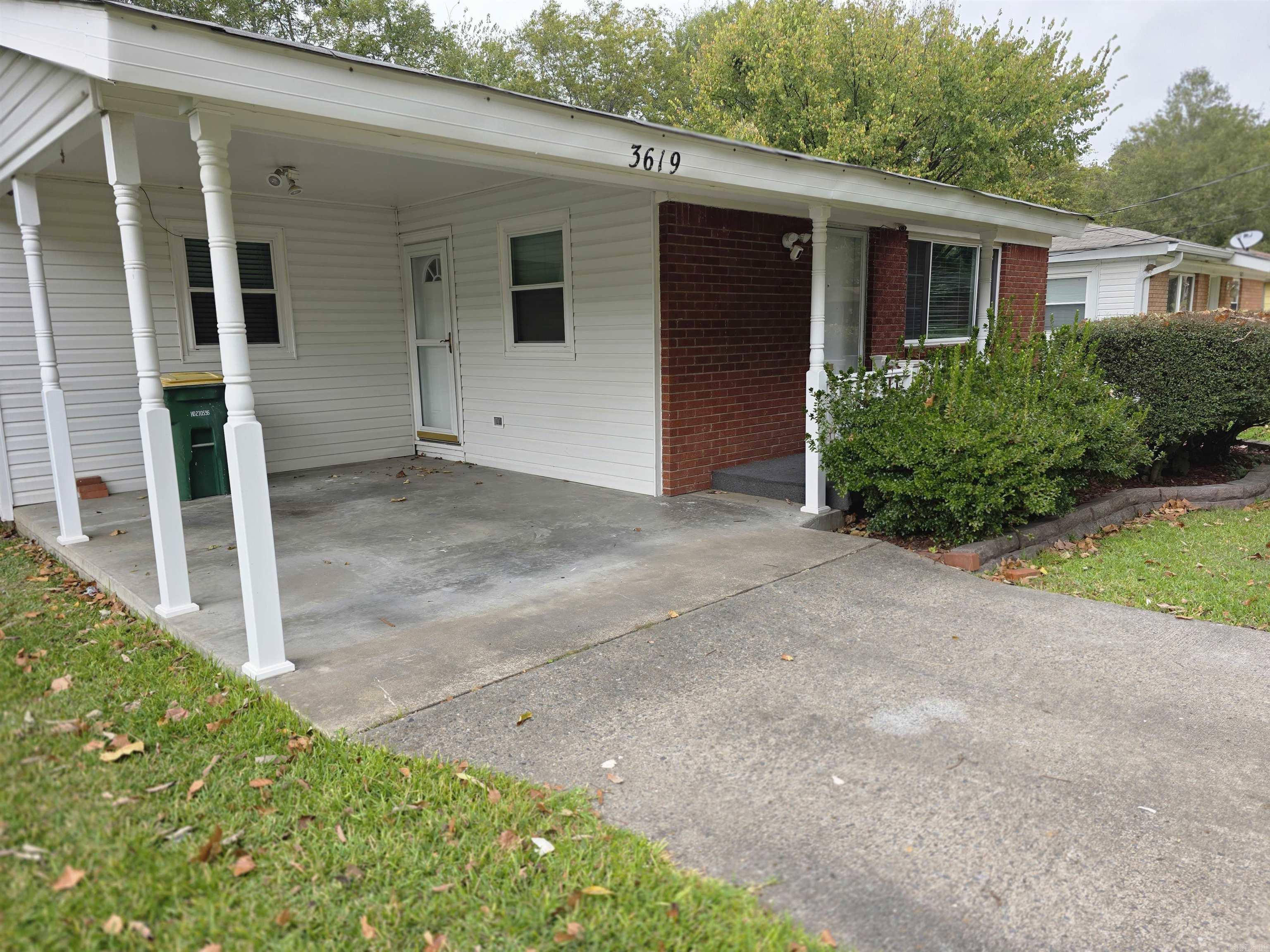 JULIE ADDN - NORTH LITTLE ROCK - Residential Lease