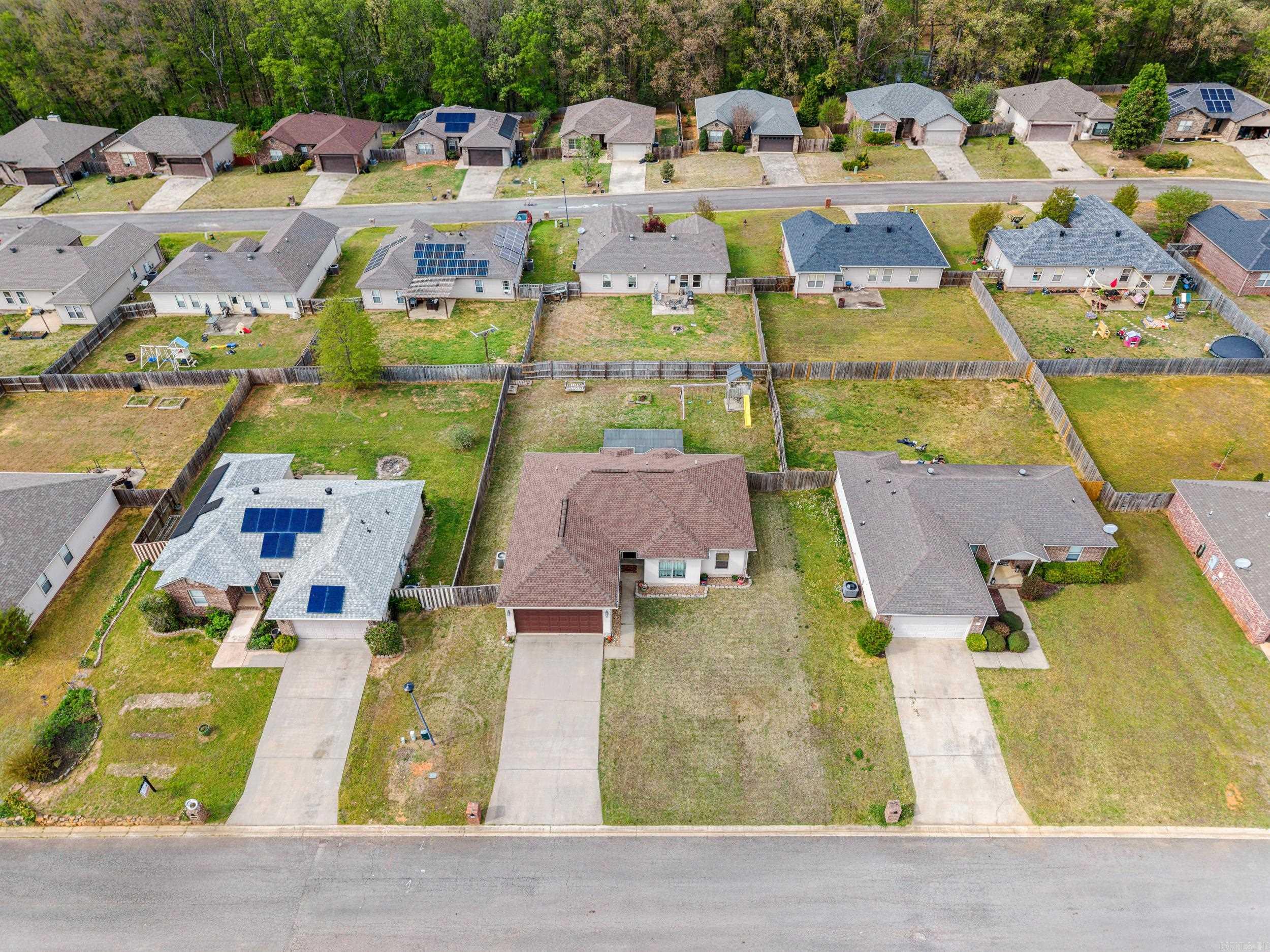 MAGNOLIA ESTATES - Residential