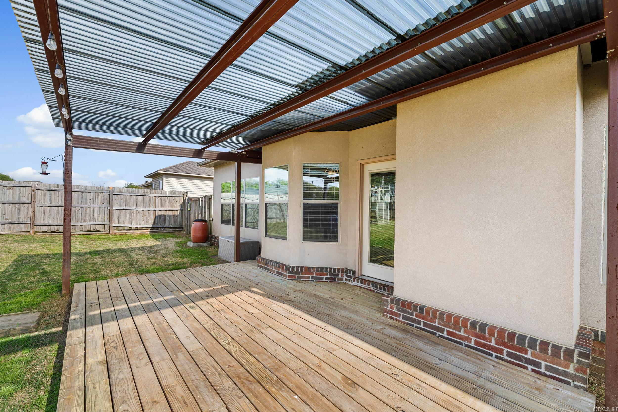 MAGNOLIA ESTATES - Residential