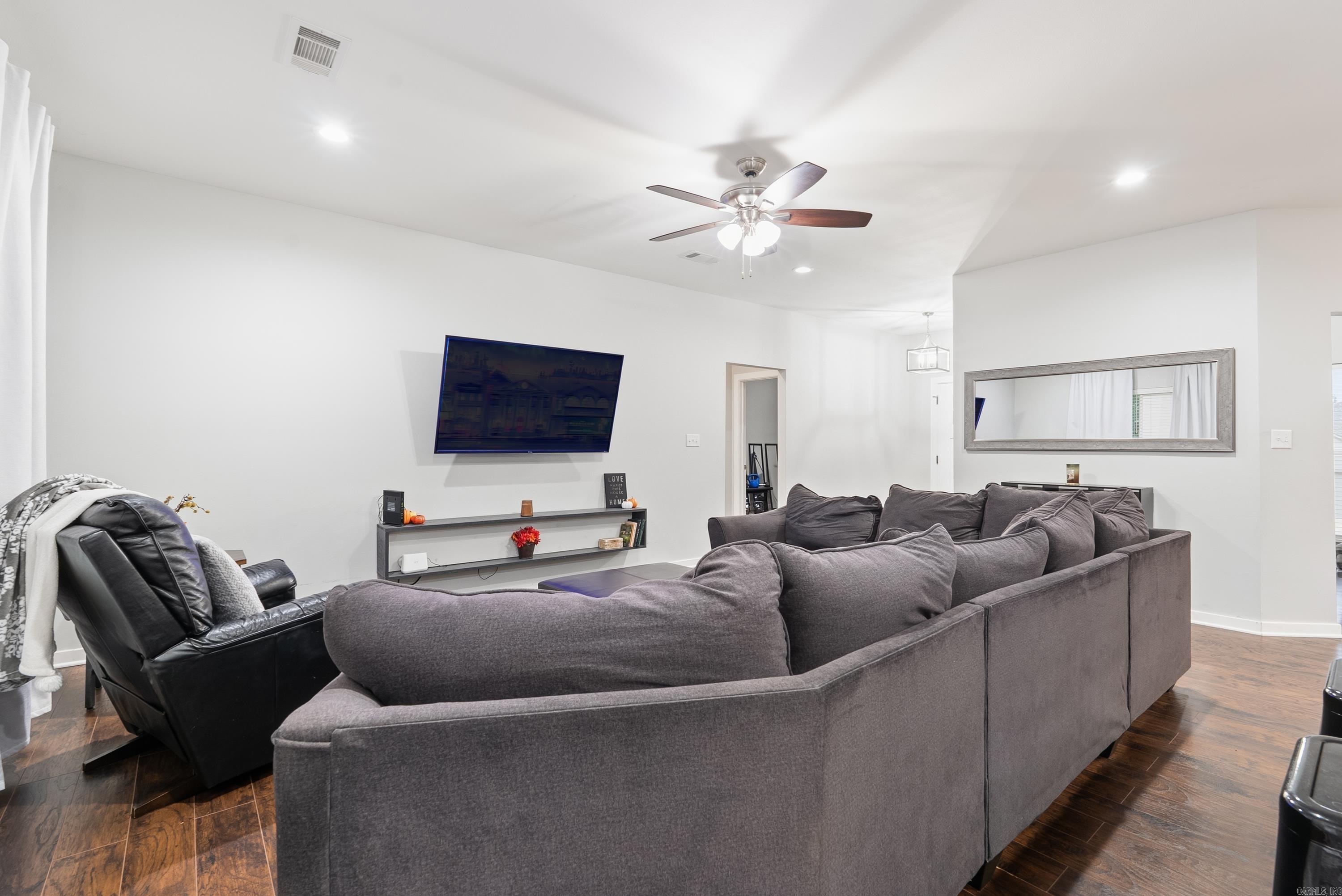 CANTEN COVE - Residential