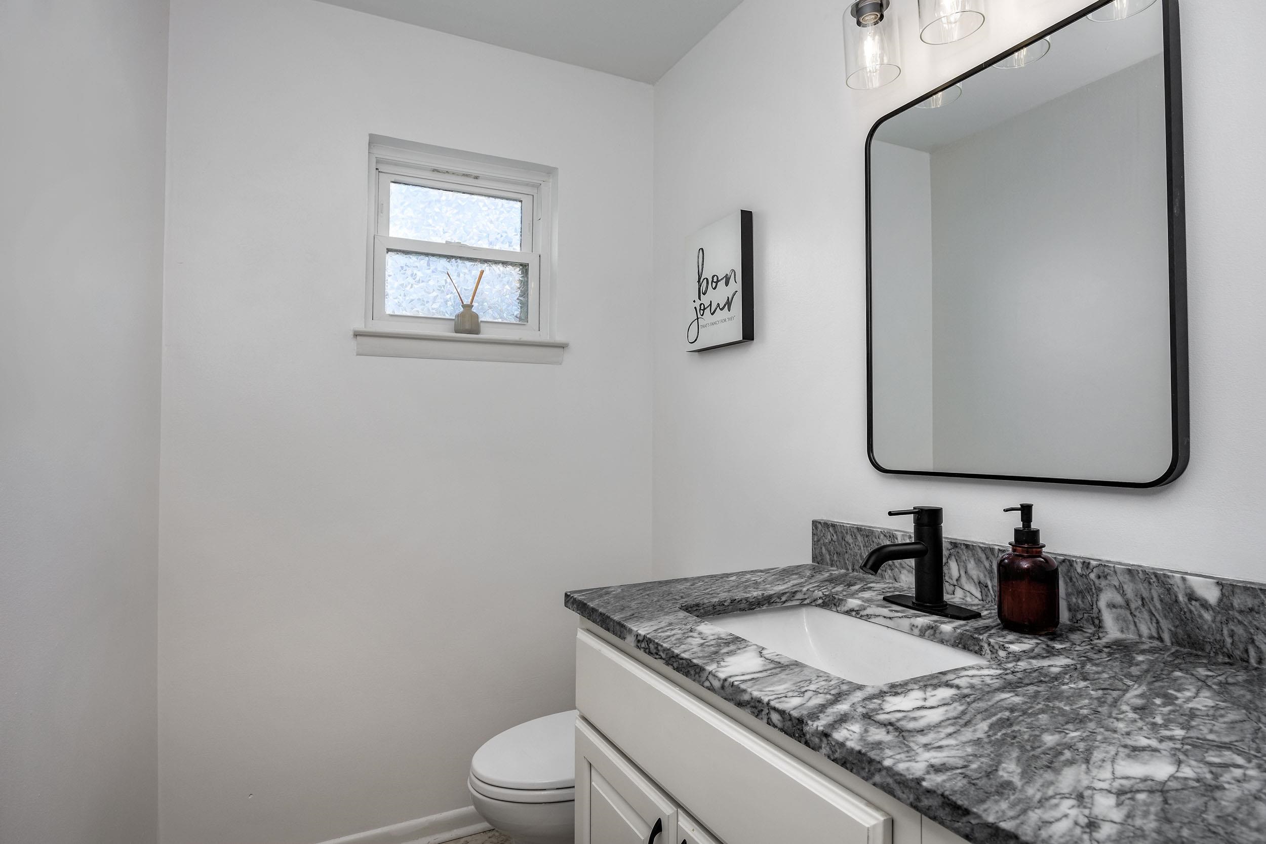 MARLOWE MANOR - Residential