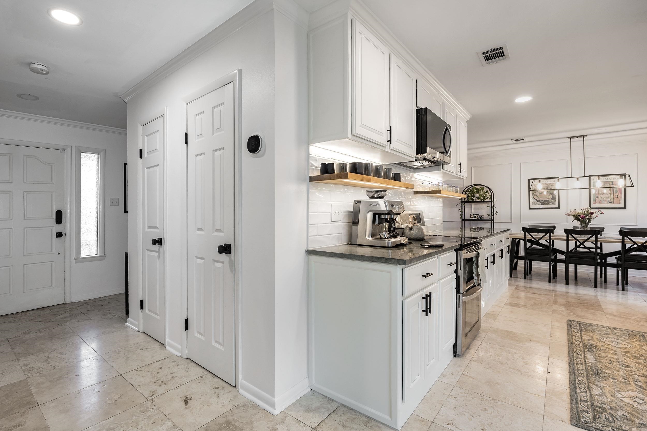 MARLOWE MANOR - Residential