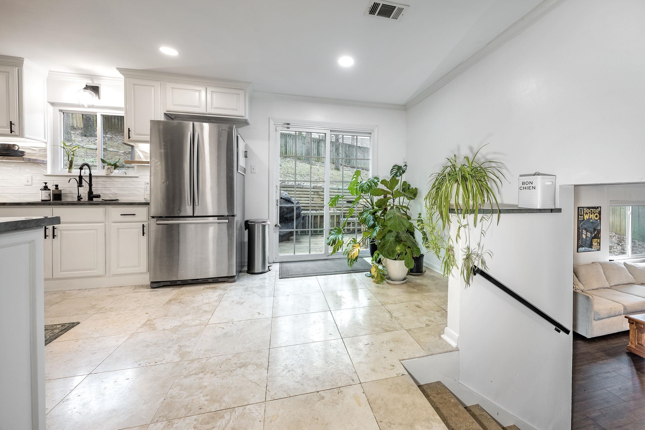 MARLOWE MANOR - Residential