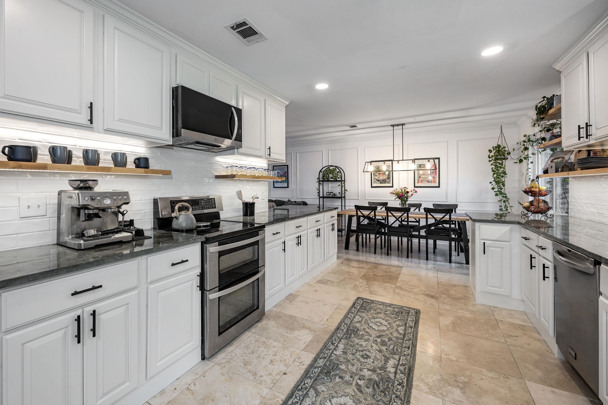 MARLOWE MANOR - Residential