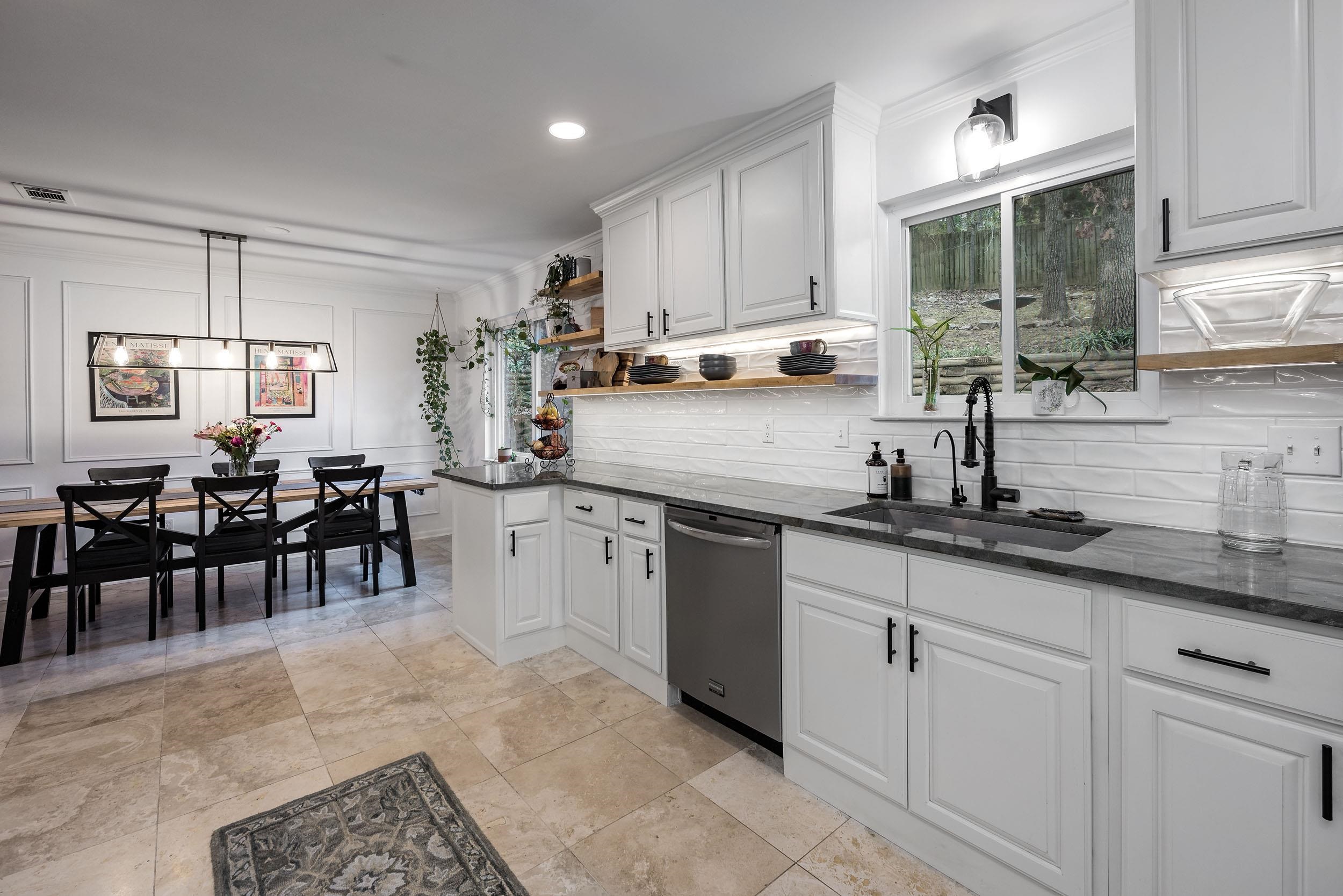 MARLOWE MANOR - Residential