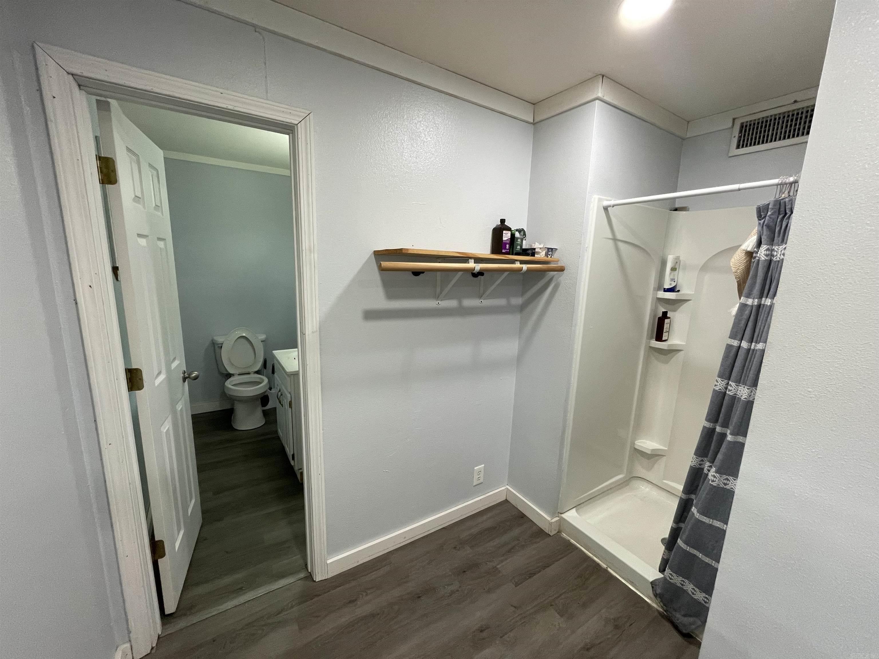 Country Aire - Residential