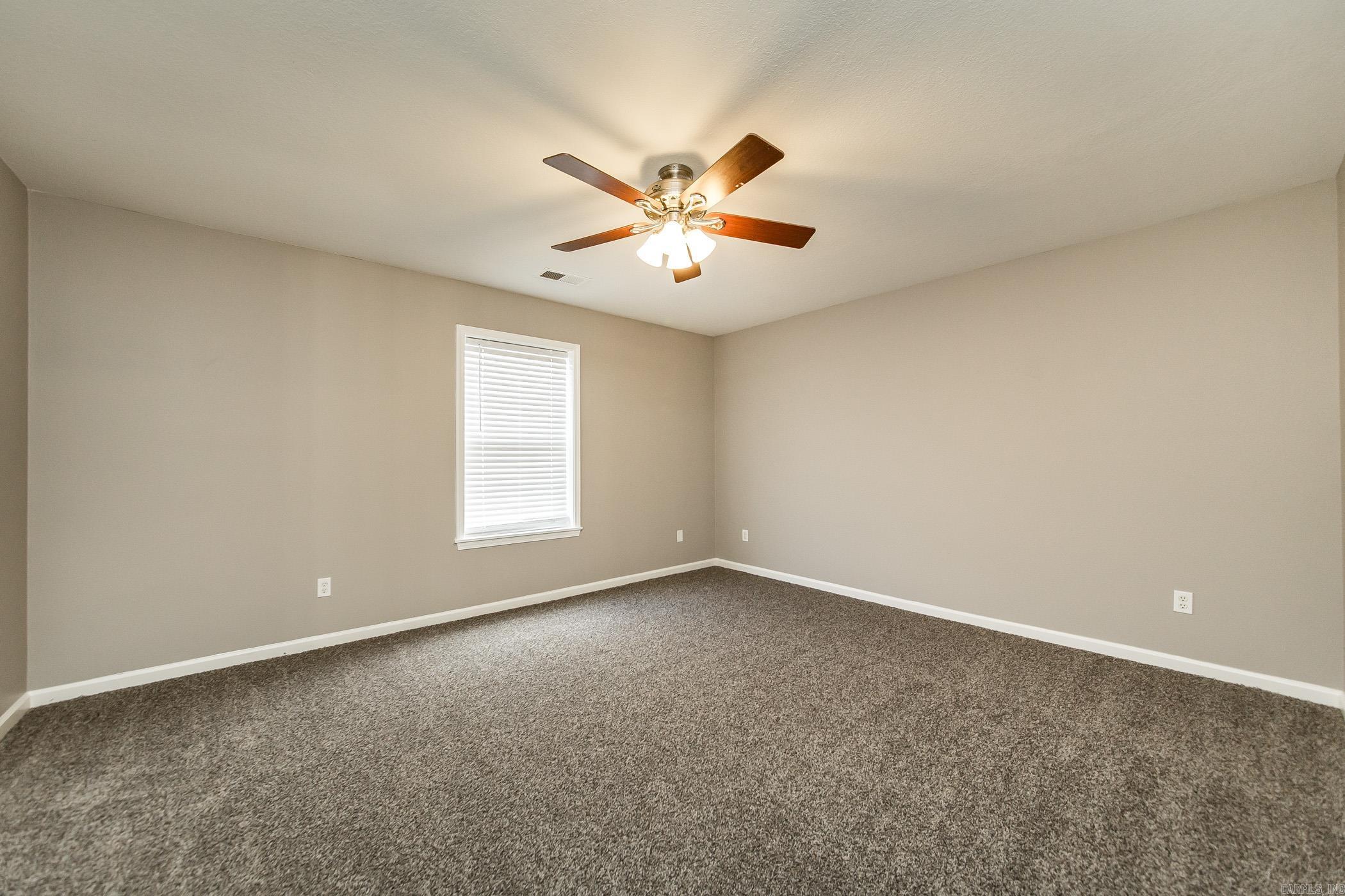 DEERFIELD ESTATES - Residential