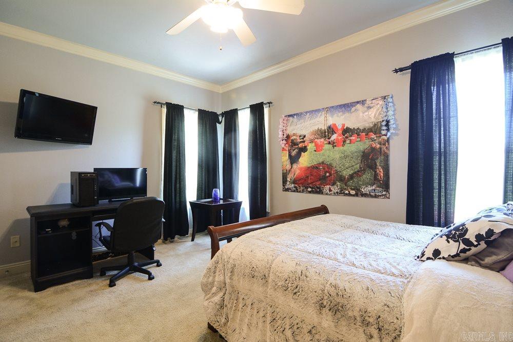 WELLINGTON PLACE - Residential