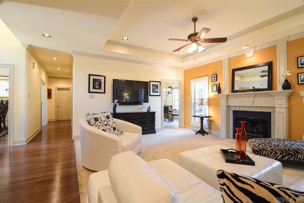 WELLINGTON PLACE - Residential