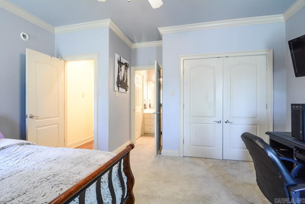 WELLINGTON PLACE - Residential