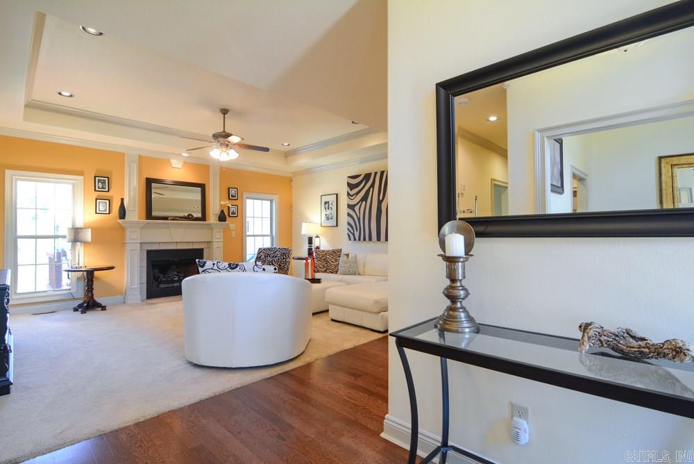 WELLINGTON PLACE - Residential